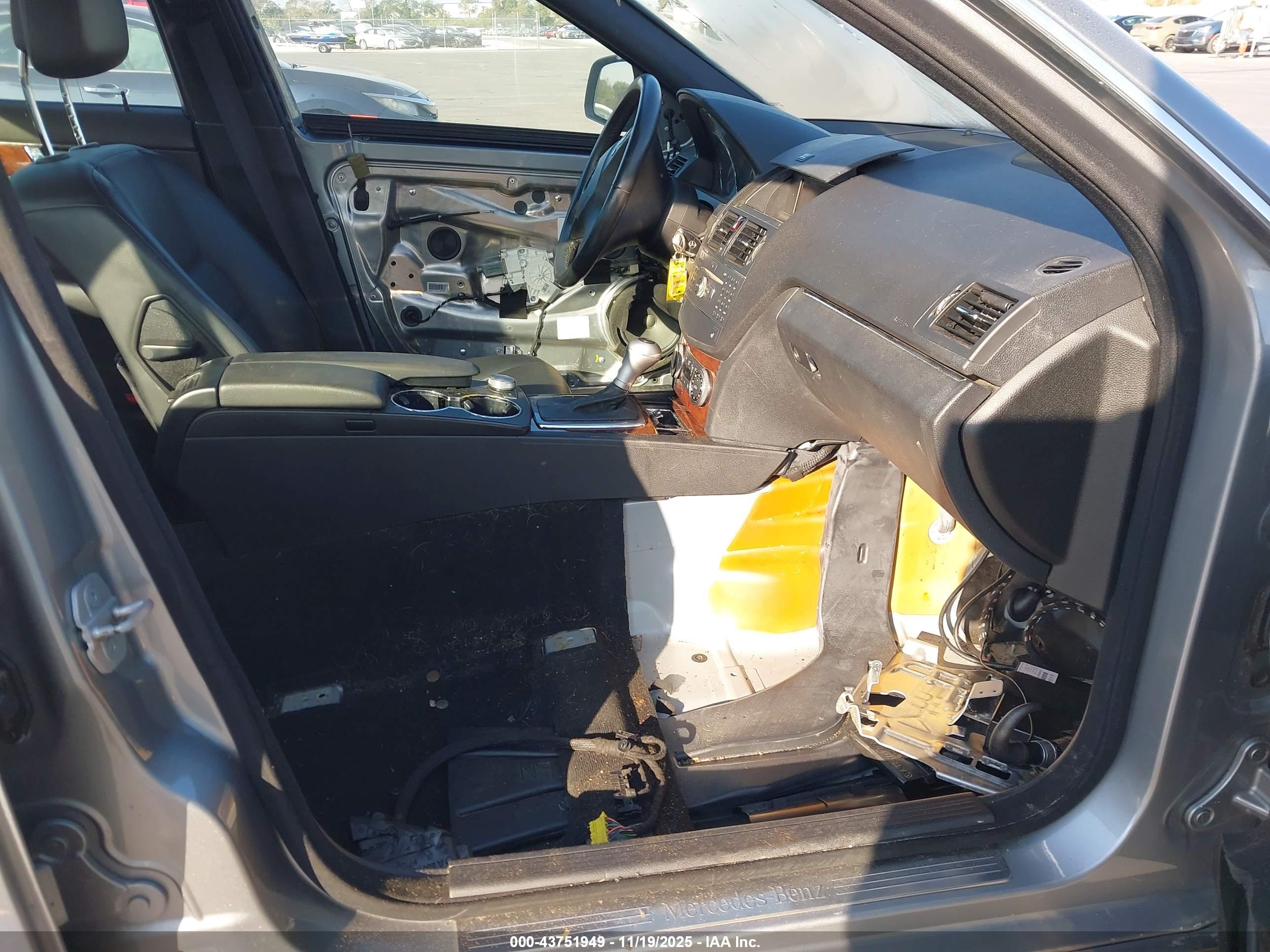 MERCEDES-BENZ C image 5