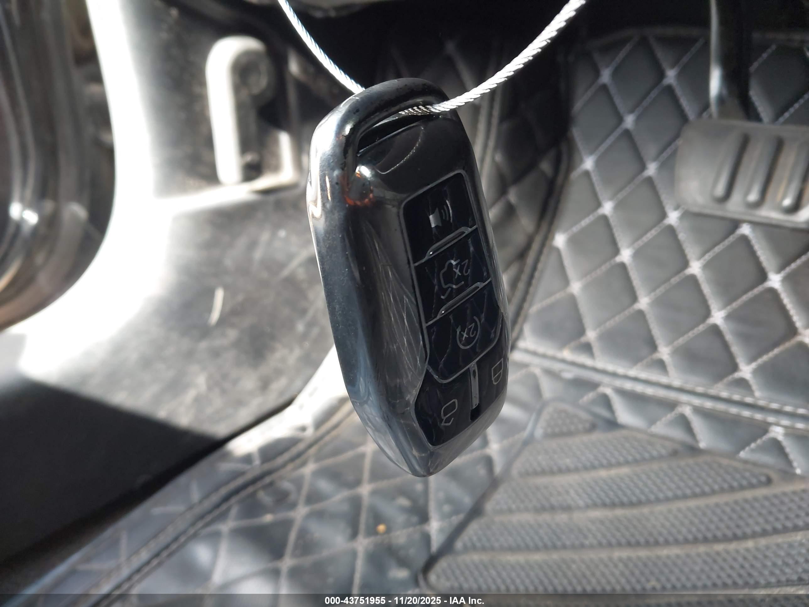 FORD MUSTANG image 11