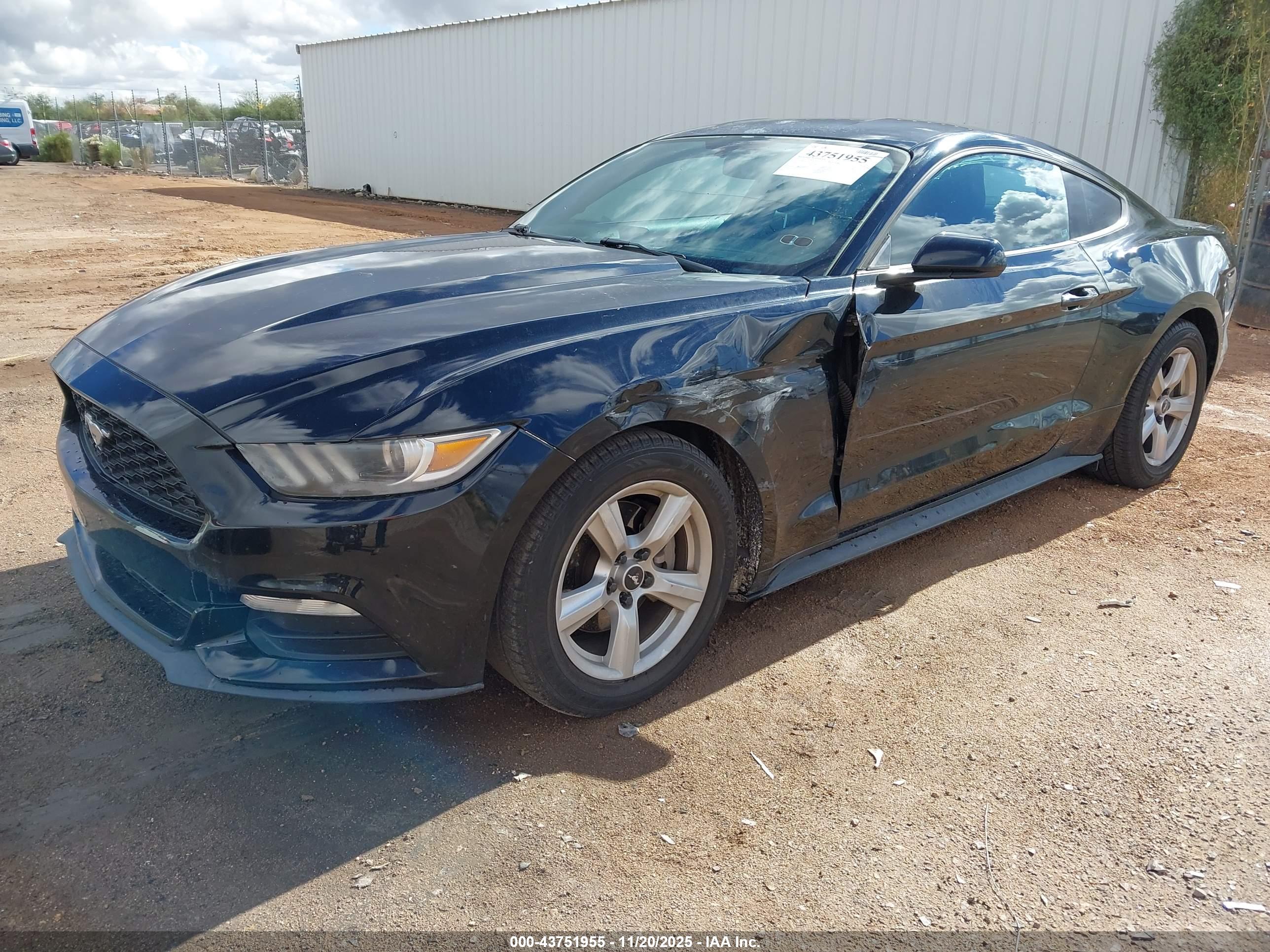 FORD MUSTANG image 2