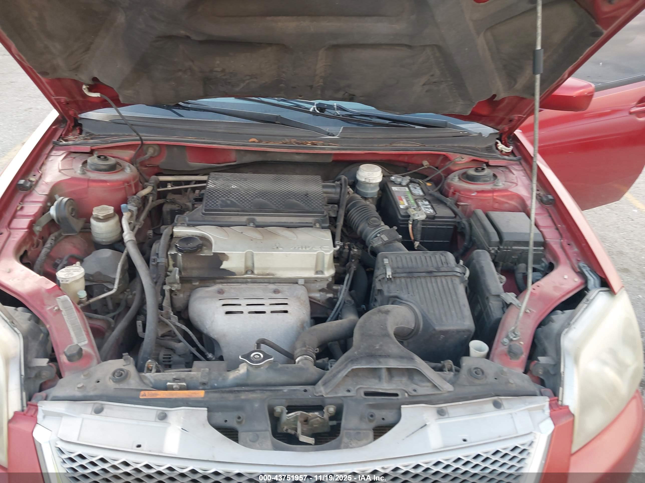 MITSUBISHI GALANT image 10