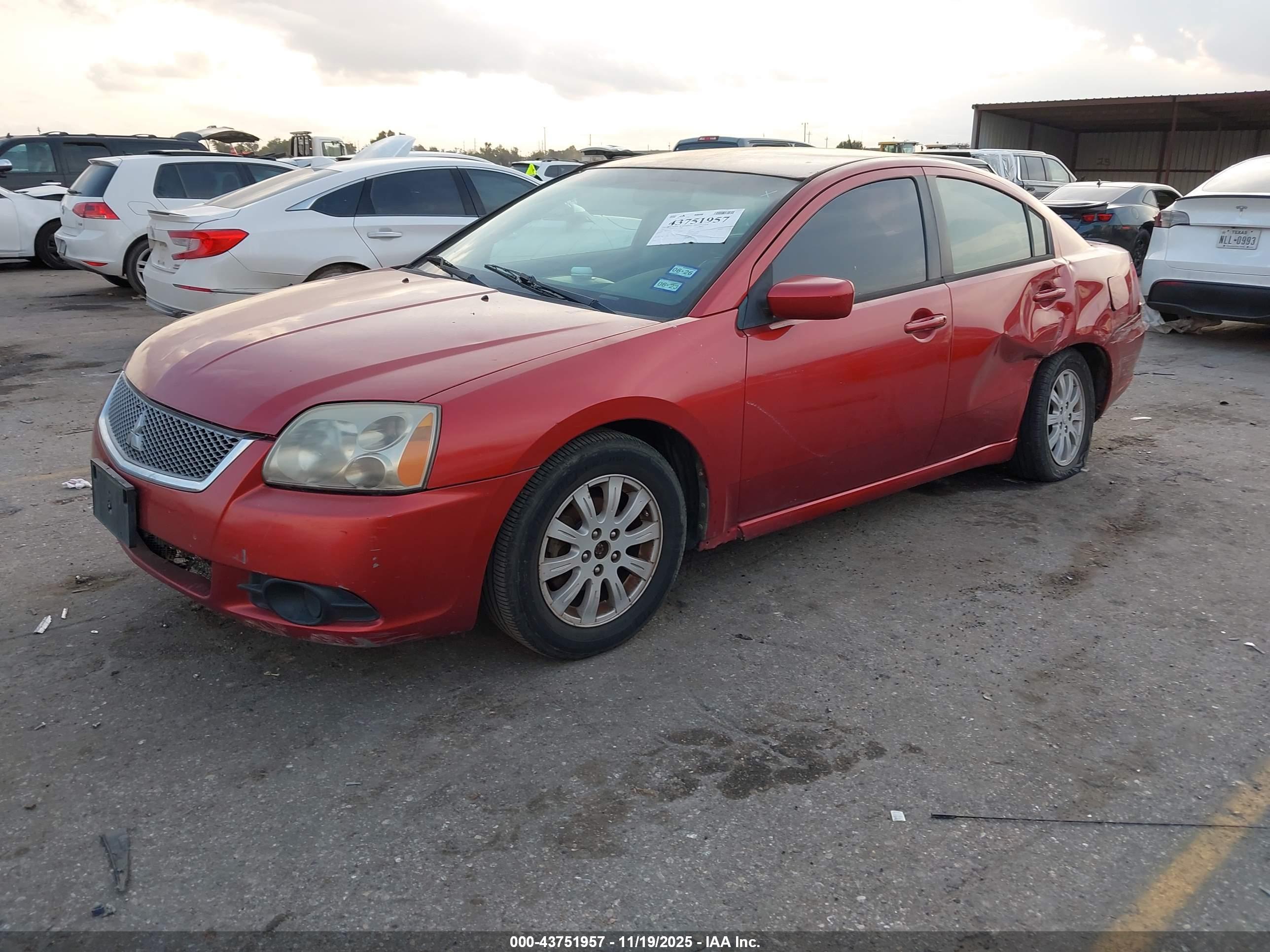 MITSUBISHI GALANT image 2