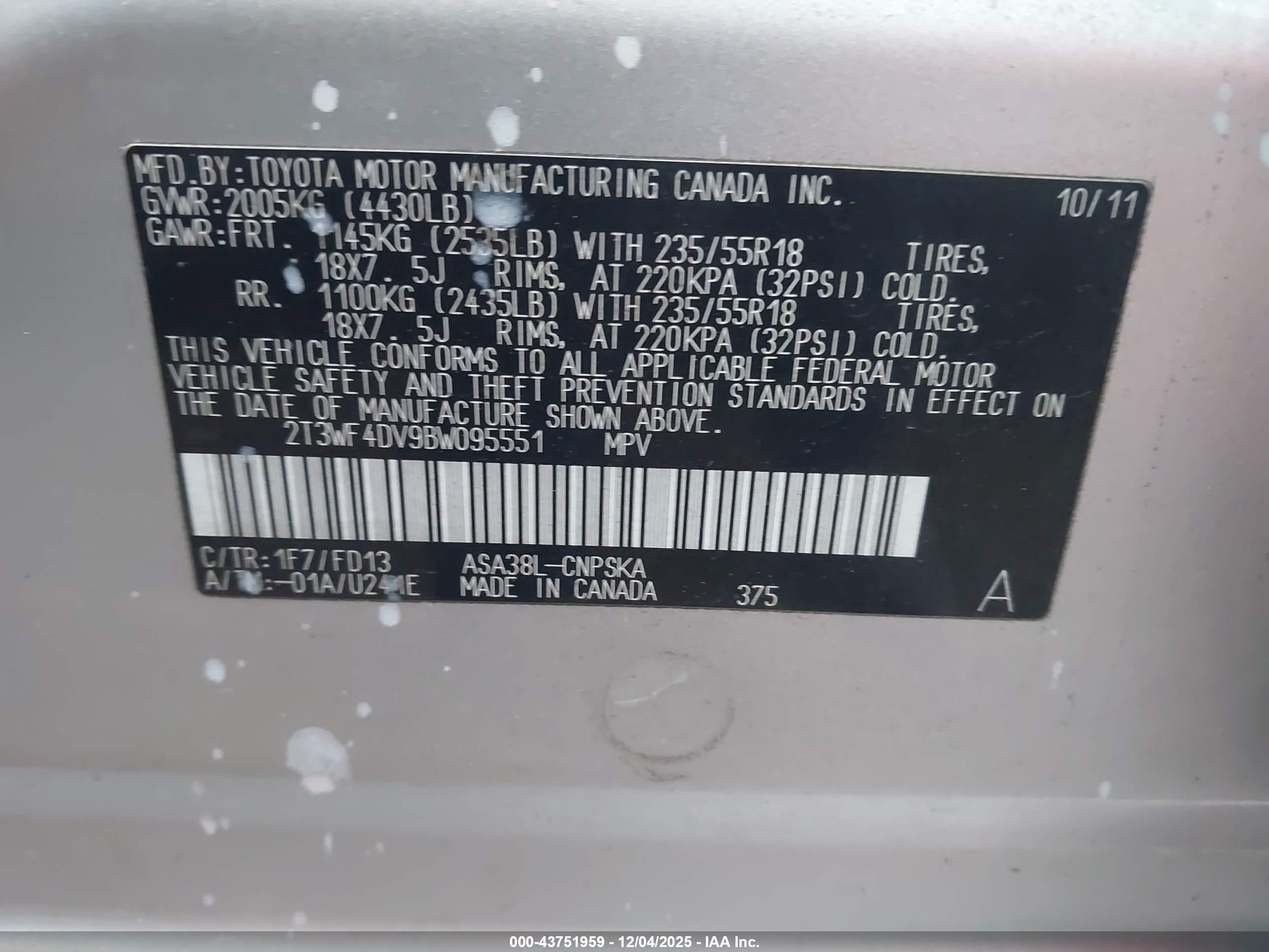 TOYOTA RAV4 image 9