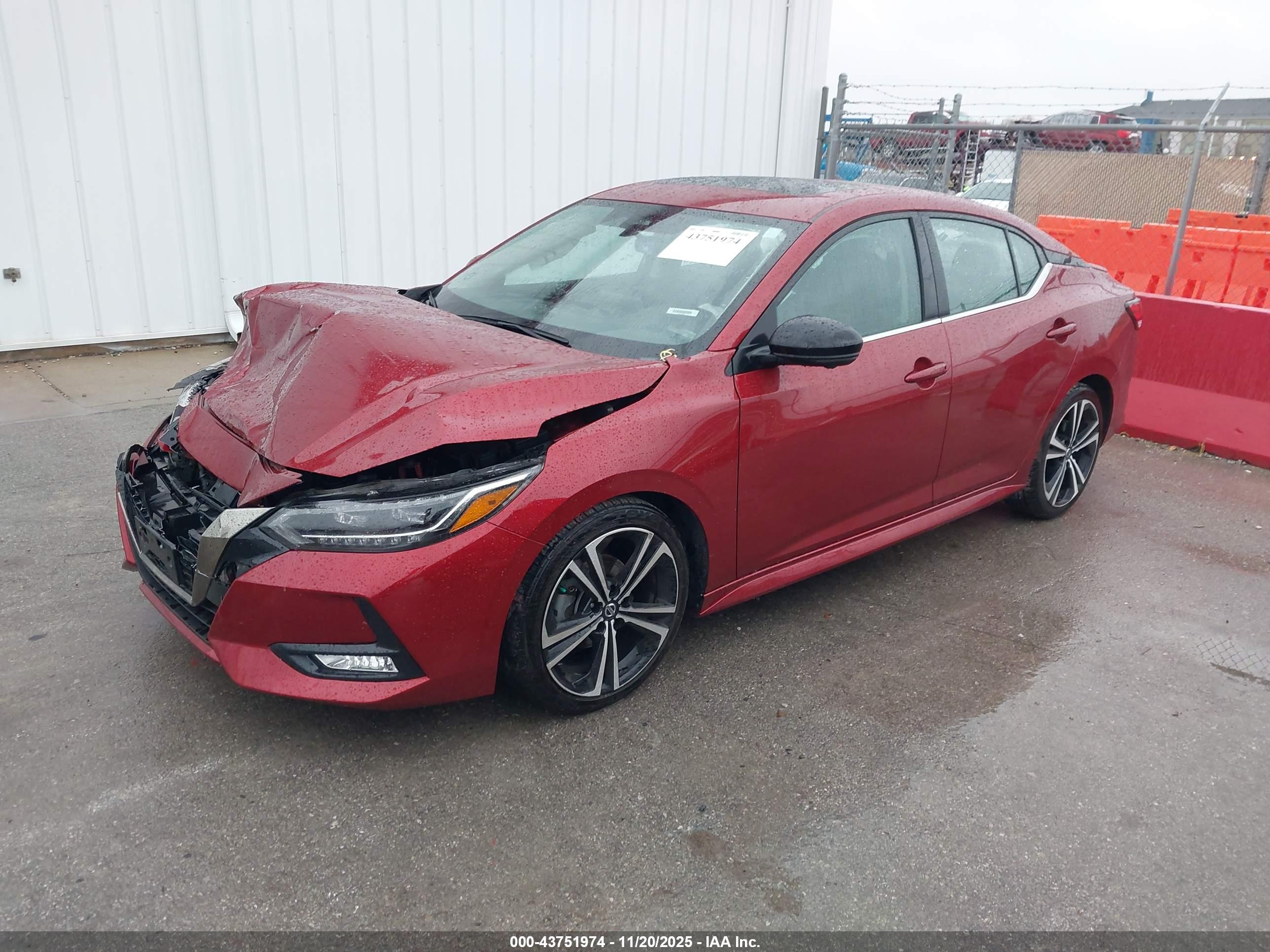 NISSAN SENTRA image 2
