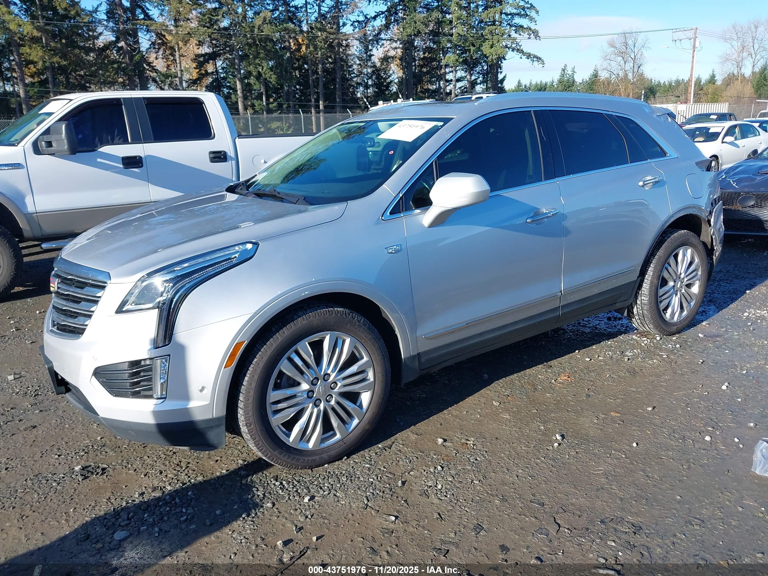 CADILLAC XT5 image 2