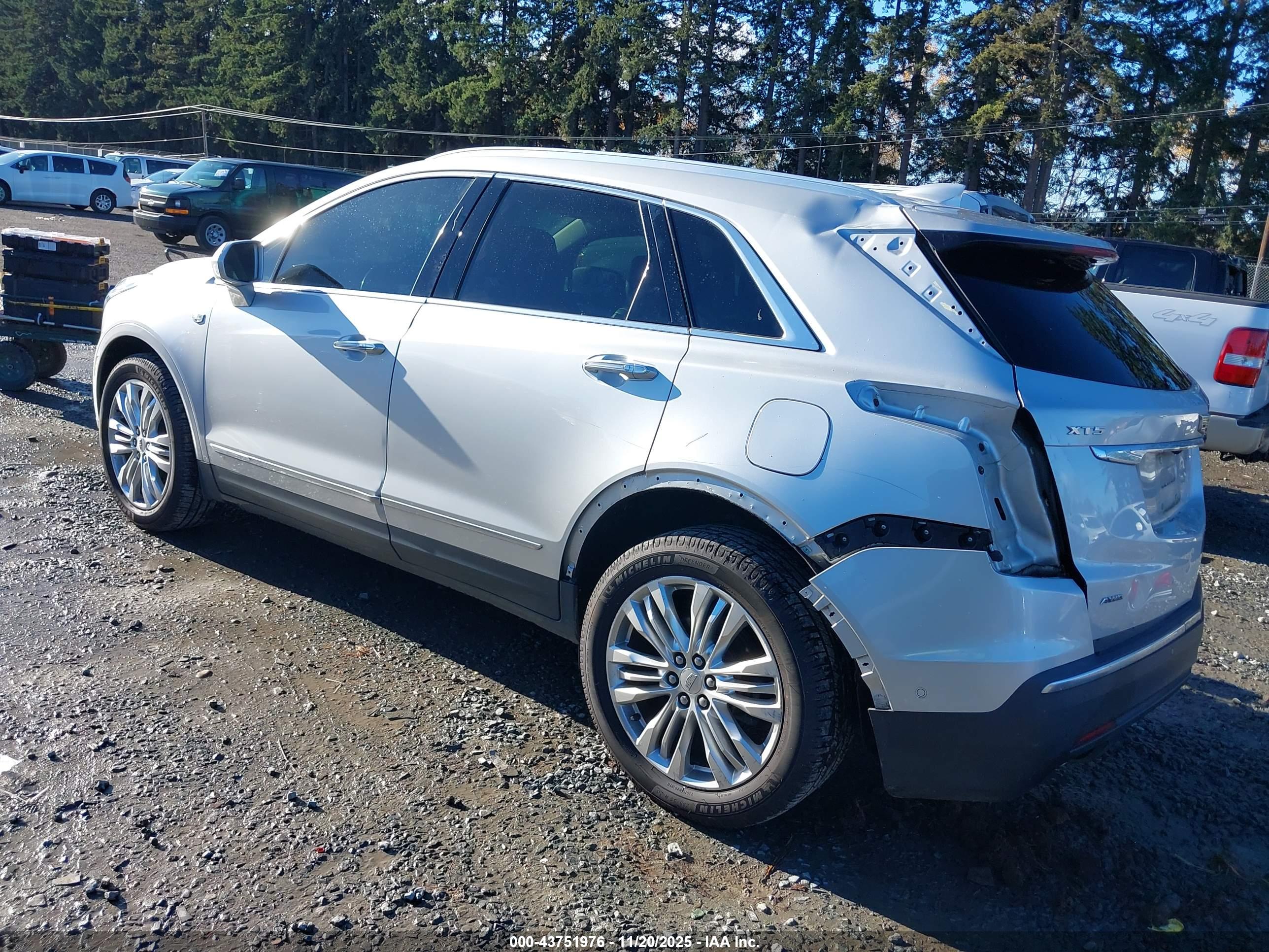 CADILLAC XT5 image 3