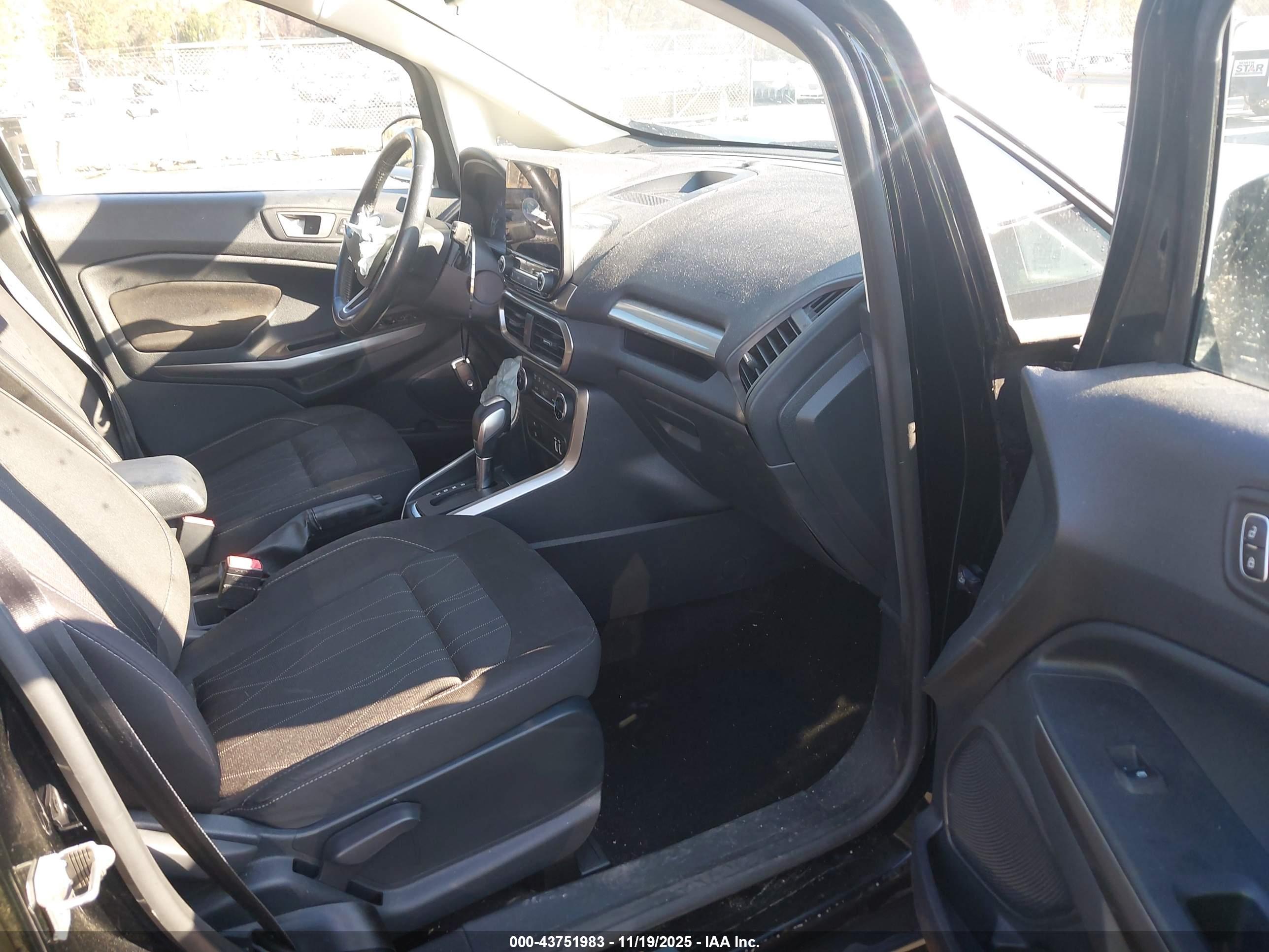 FORD ECOSPORT image 5