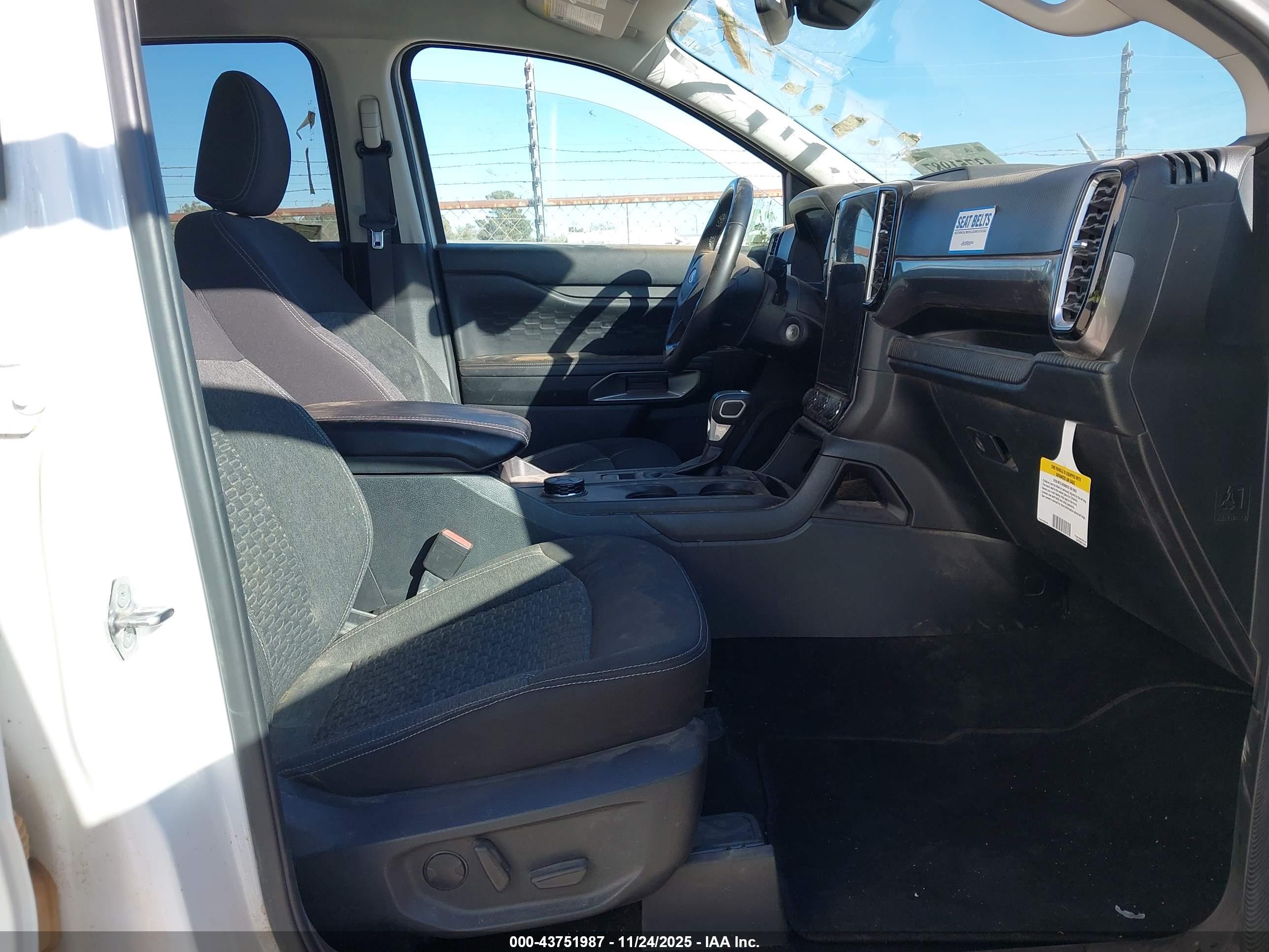 FORD RANGER image 5