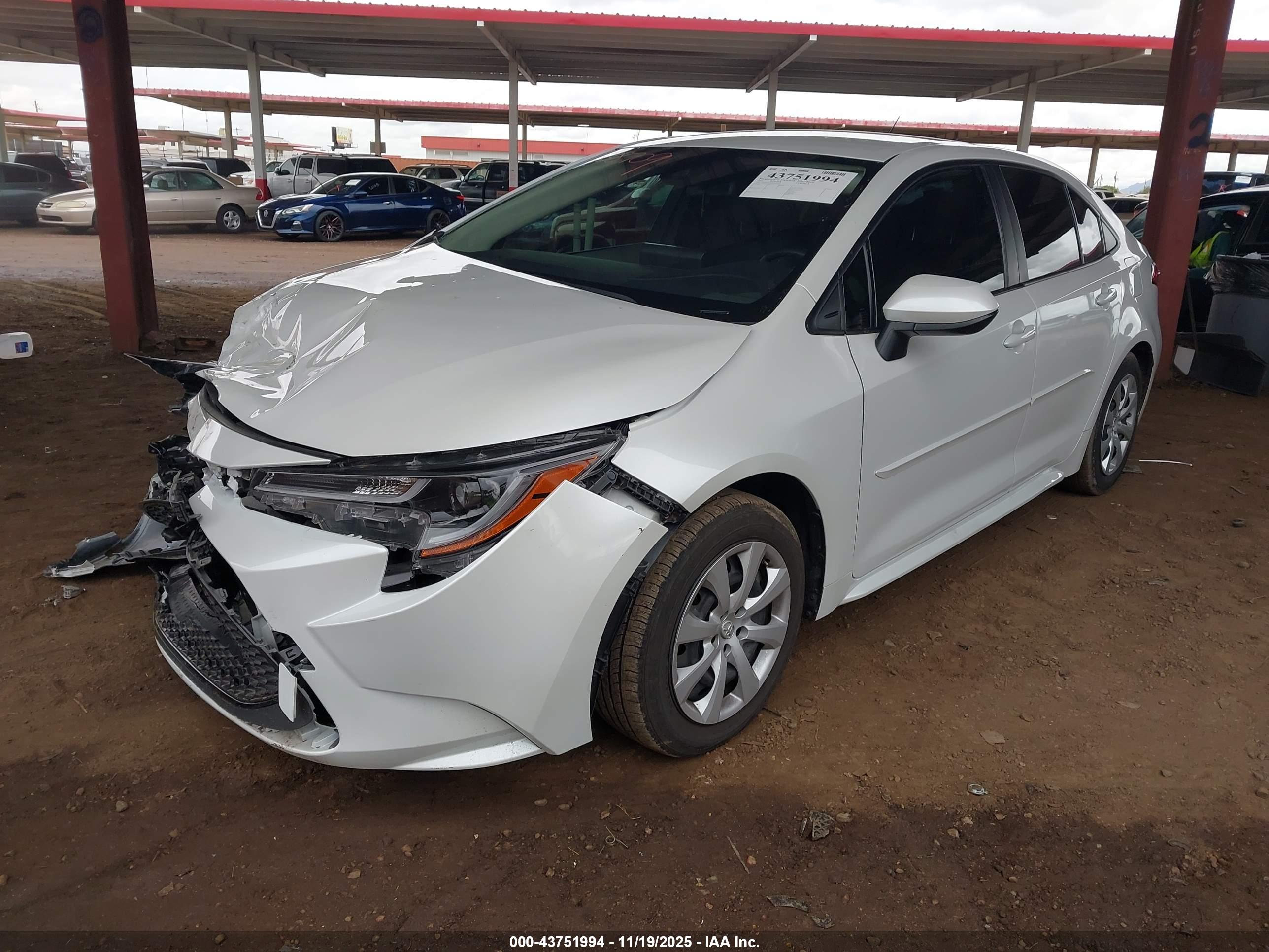 TOYOTA COROLLA image 2