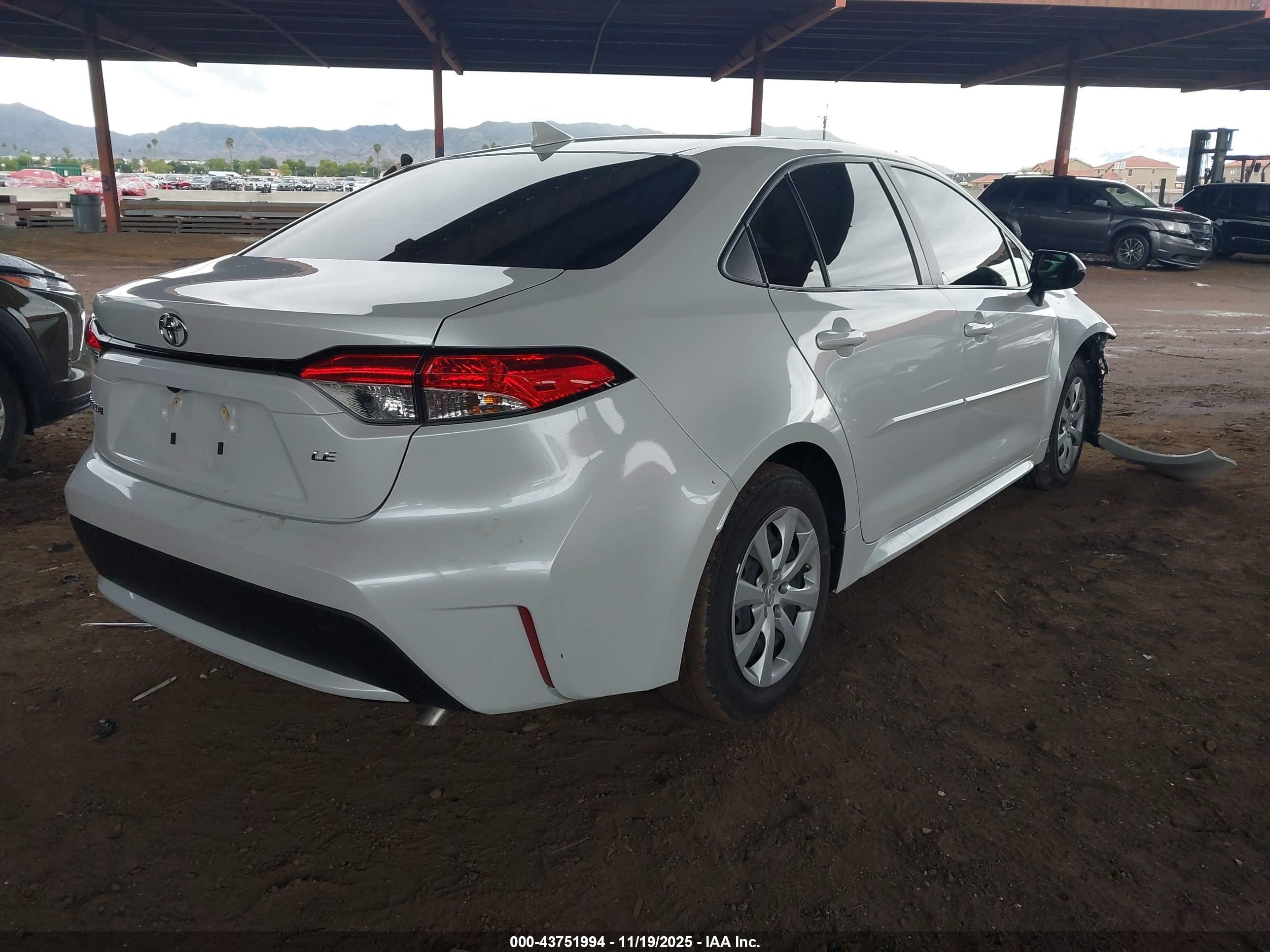 TOYOTA COROLLA image 4