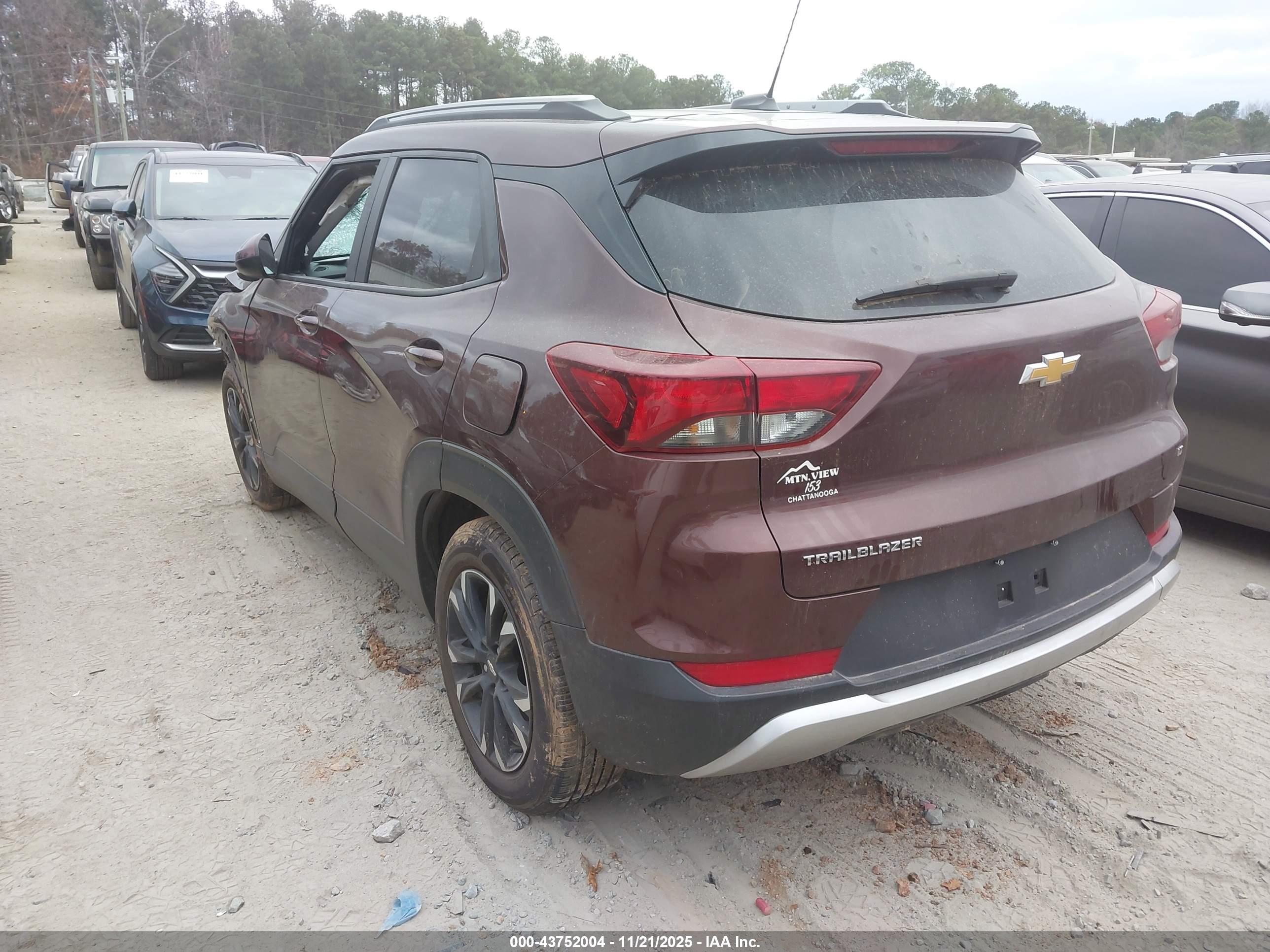 CHEVROLET TRAILBLAZER image 3