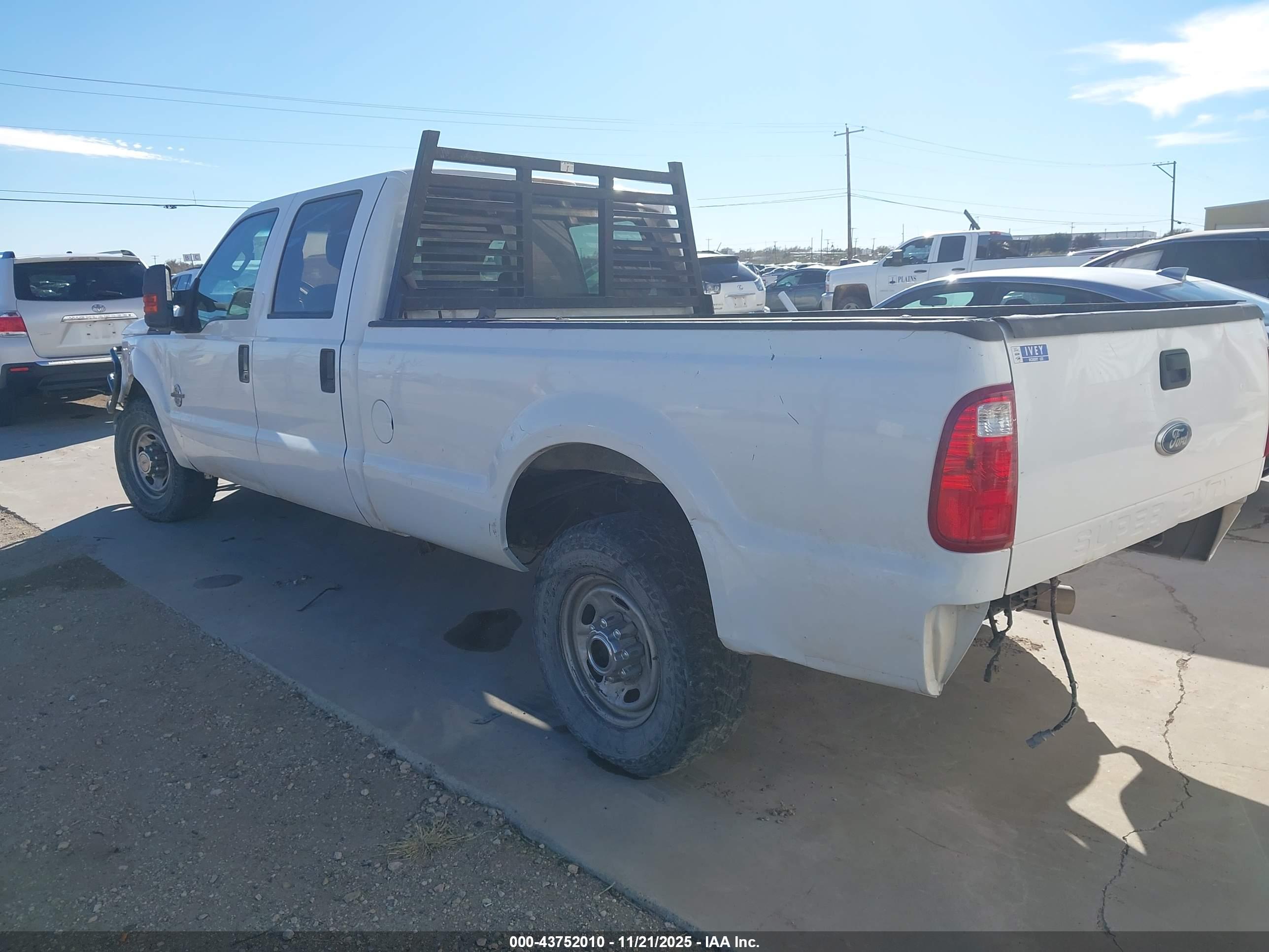 FORD F-350 image 3
