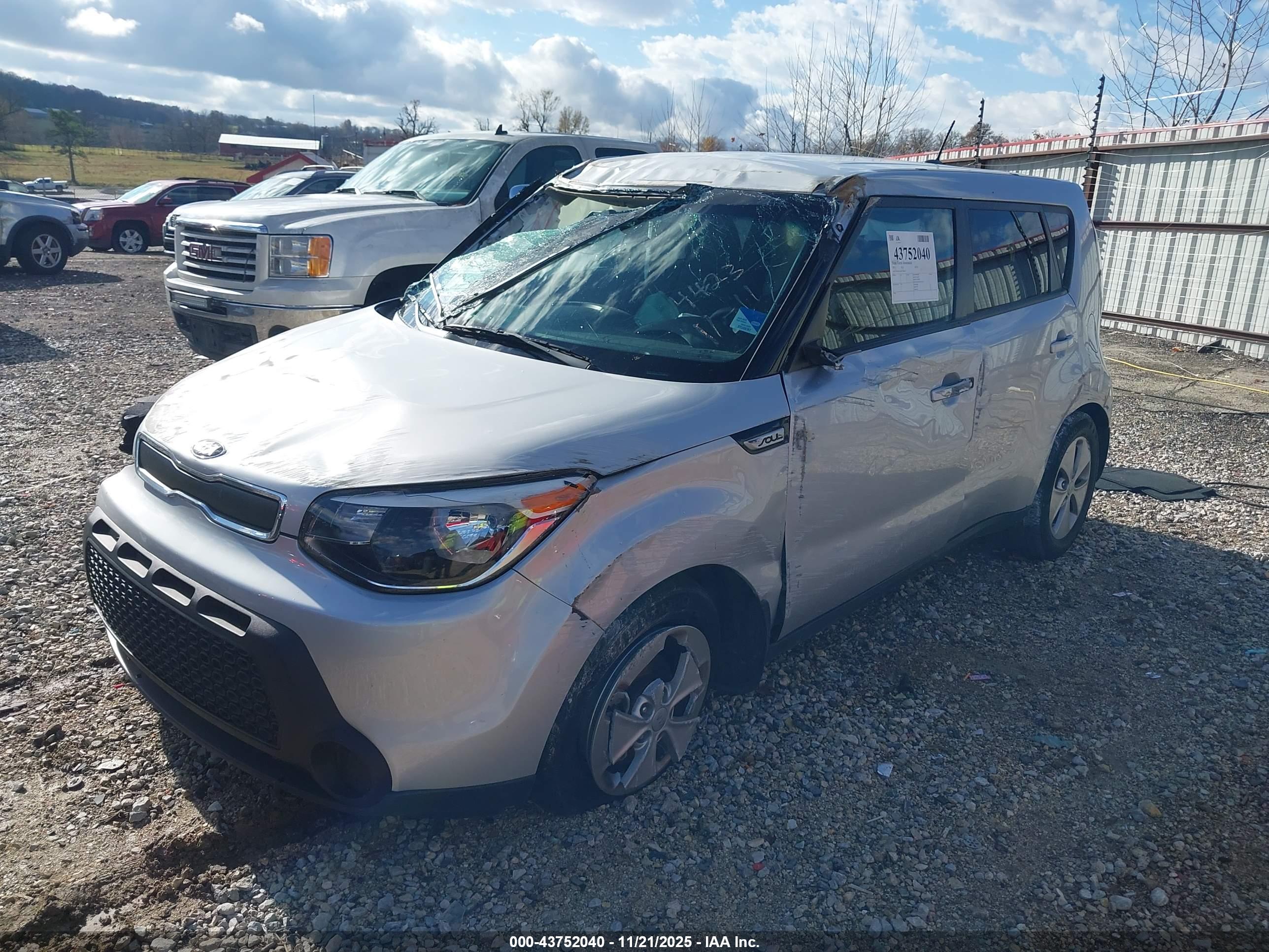 KIA SOUL image 2