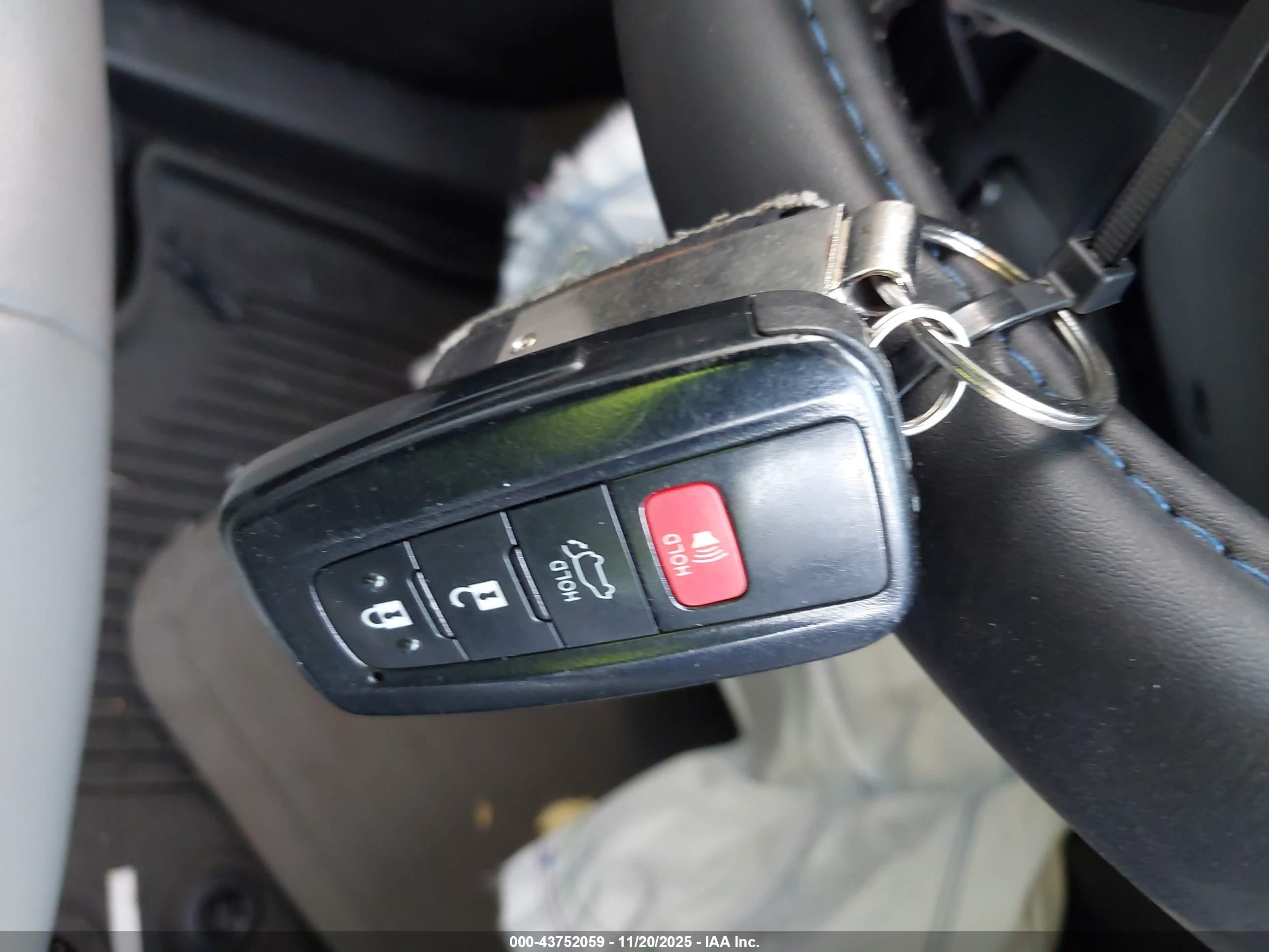 TOYOTA HIGHLANDER image 11
