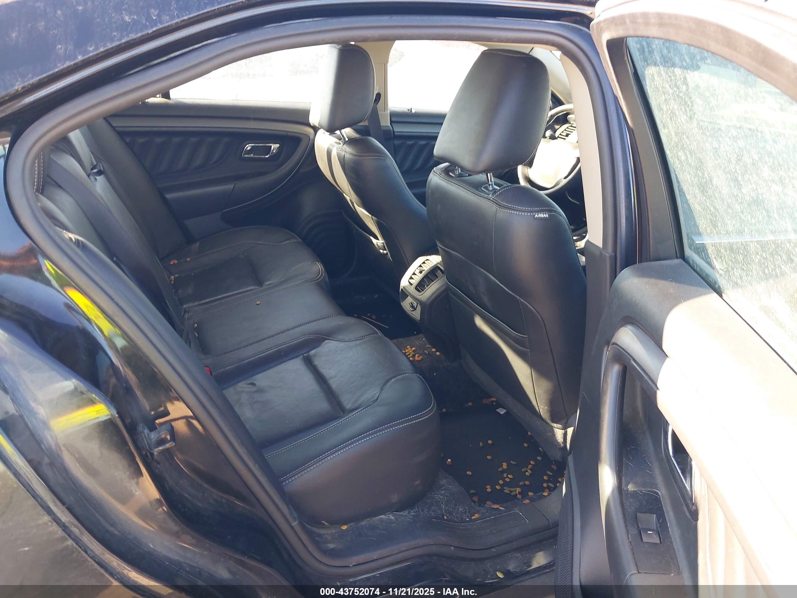 FORD TAURUS image 8