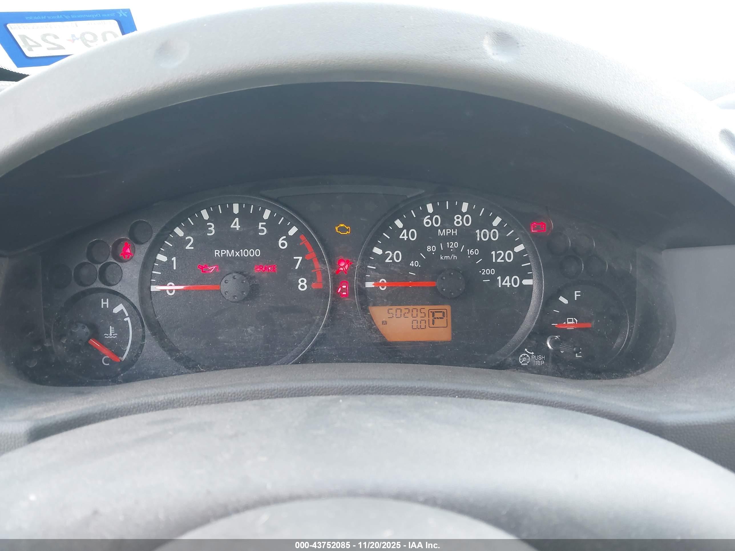 NISSAN FRONTIER image 7