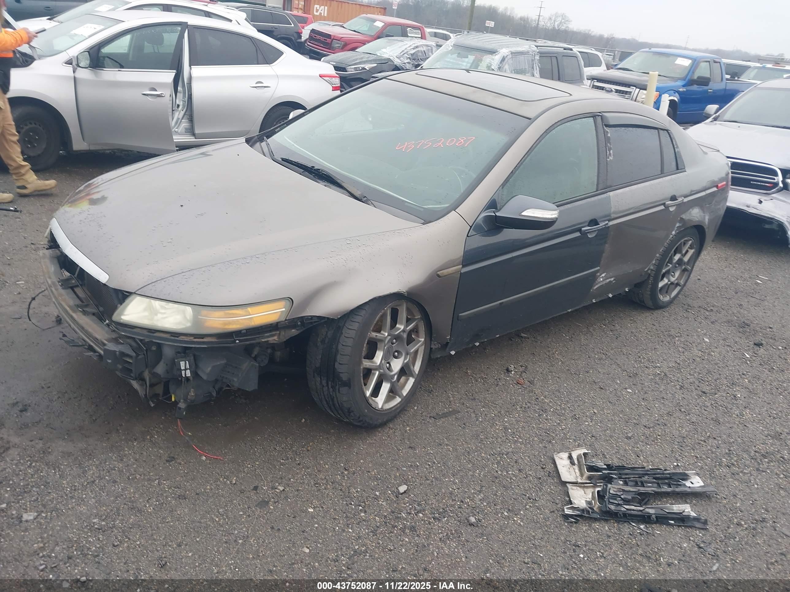 ACURA TL image 2