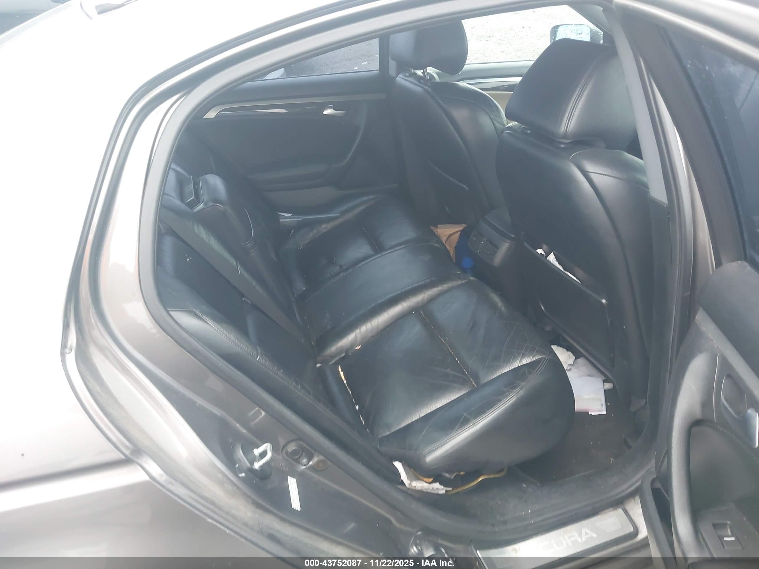 ACURA TL image 8