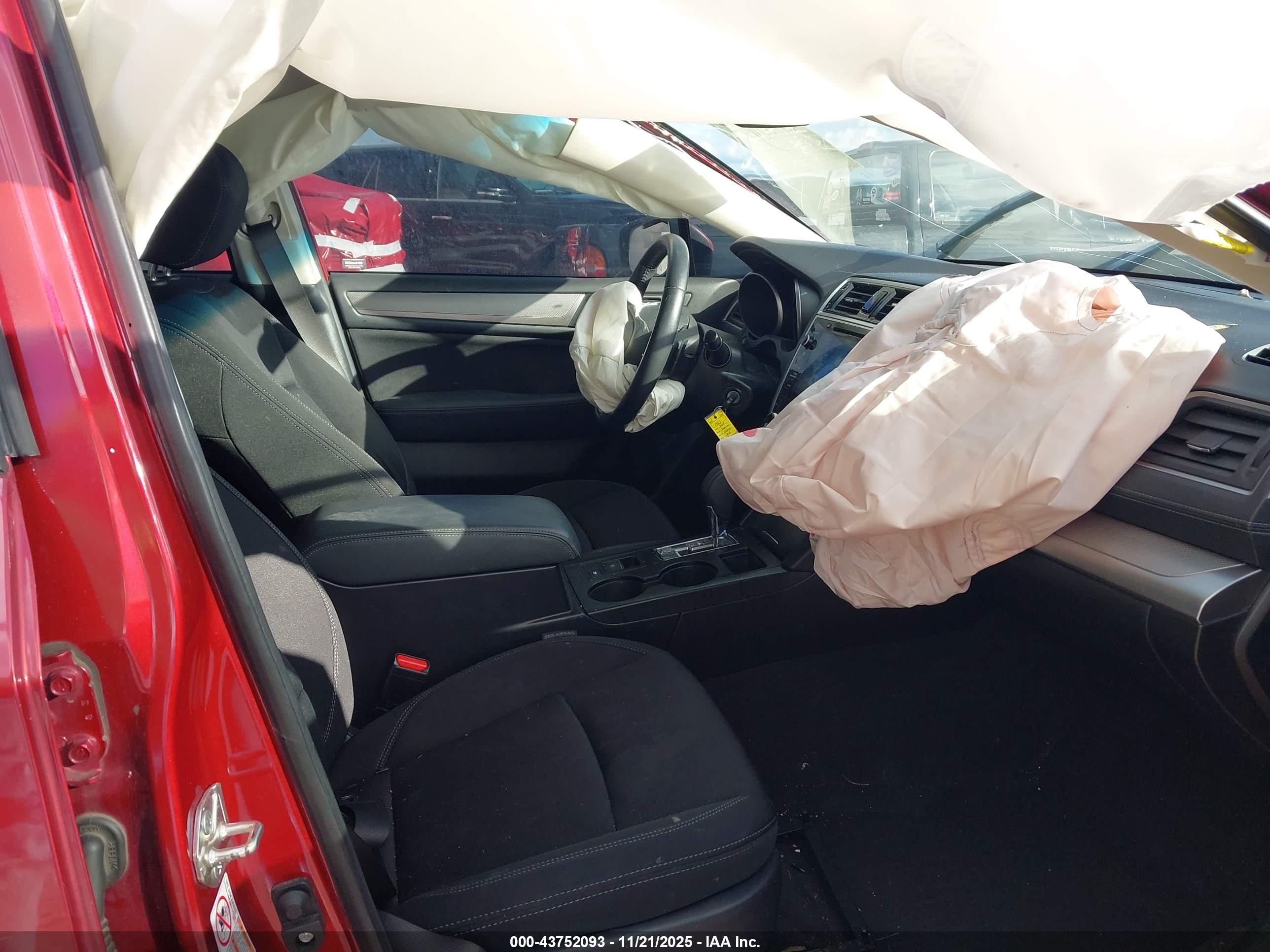 SUBARU LEGACY image 5