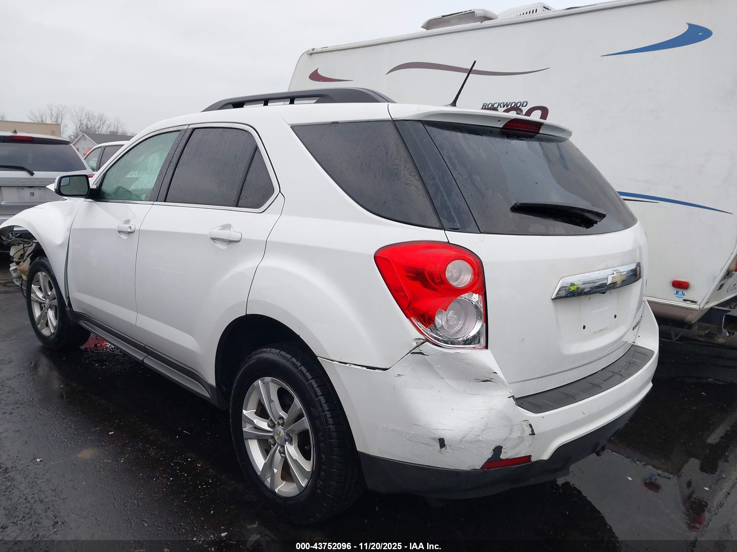 CHEVROLET EQUINOX image 3