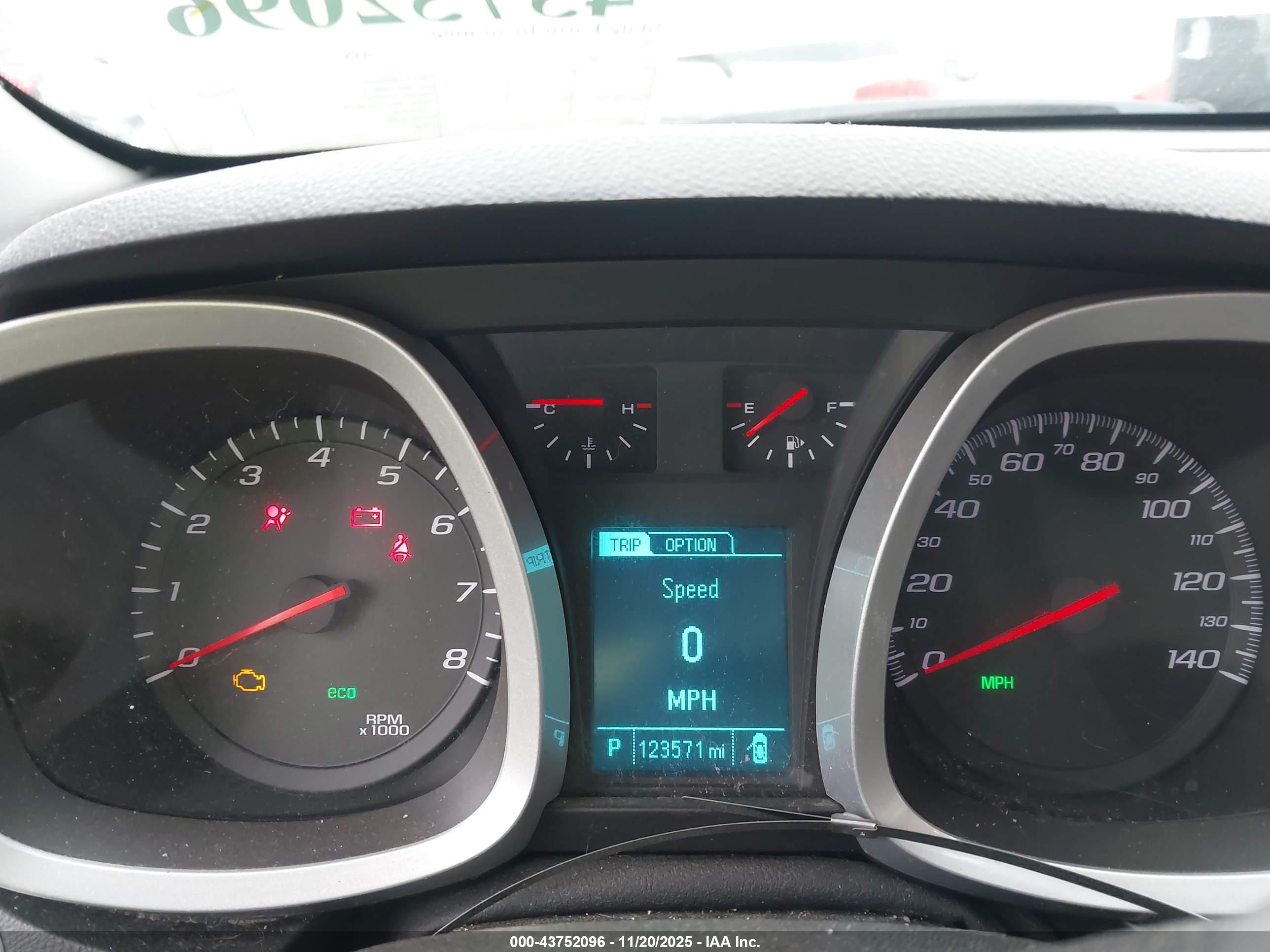 CHEVROLET EQUINOX image 7