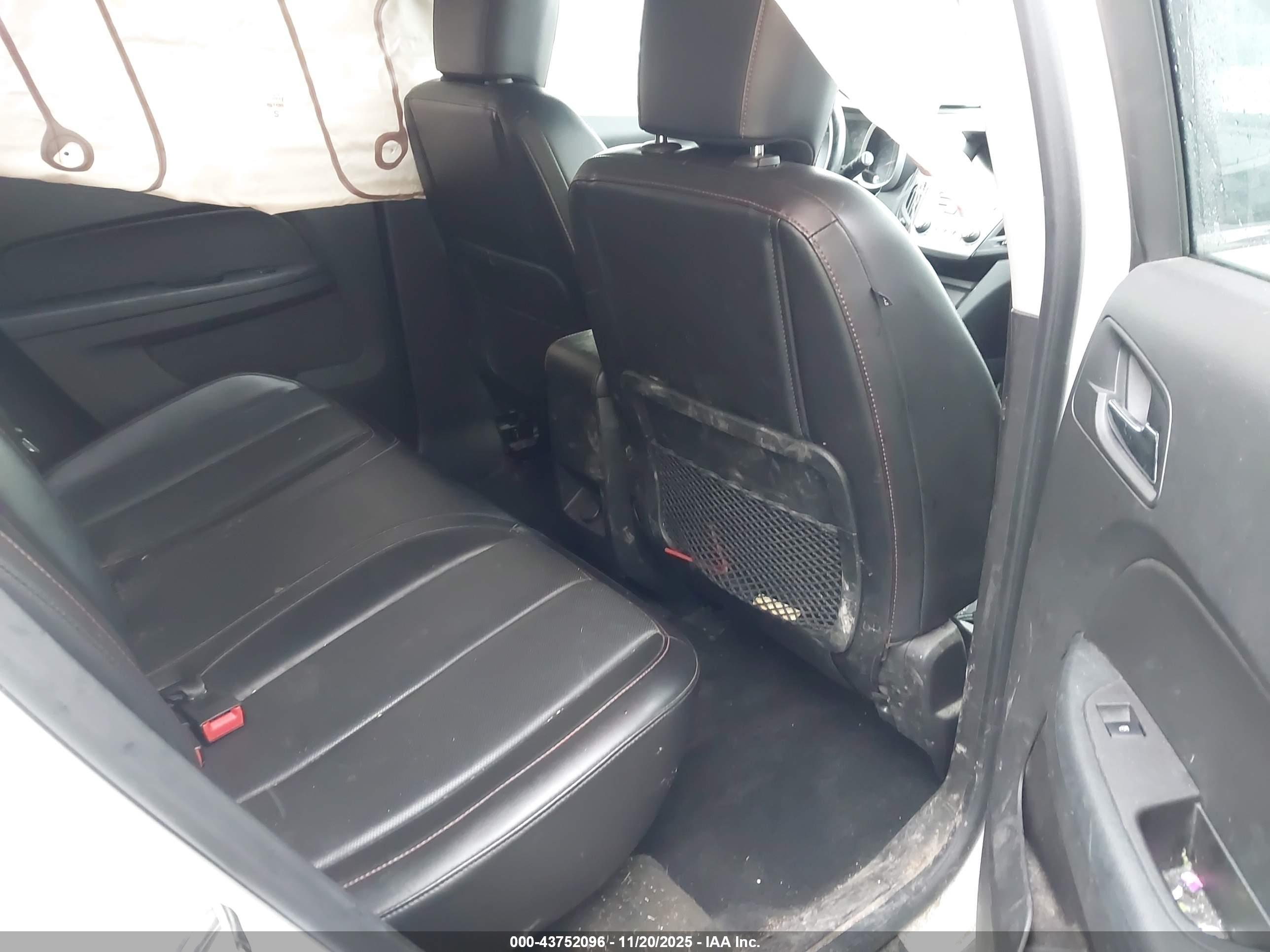 CHEVROLET EQUINOX image 8