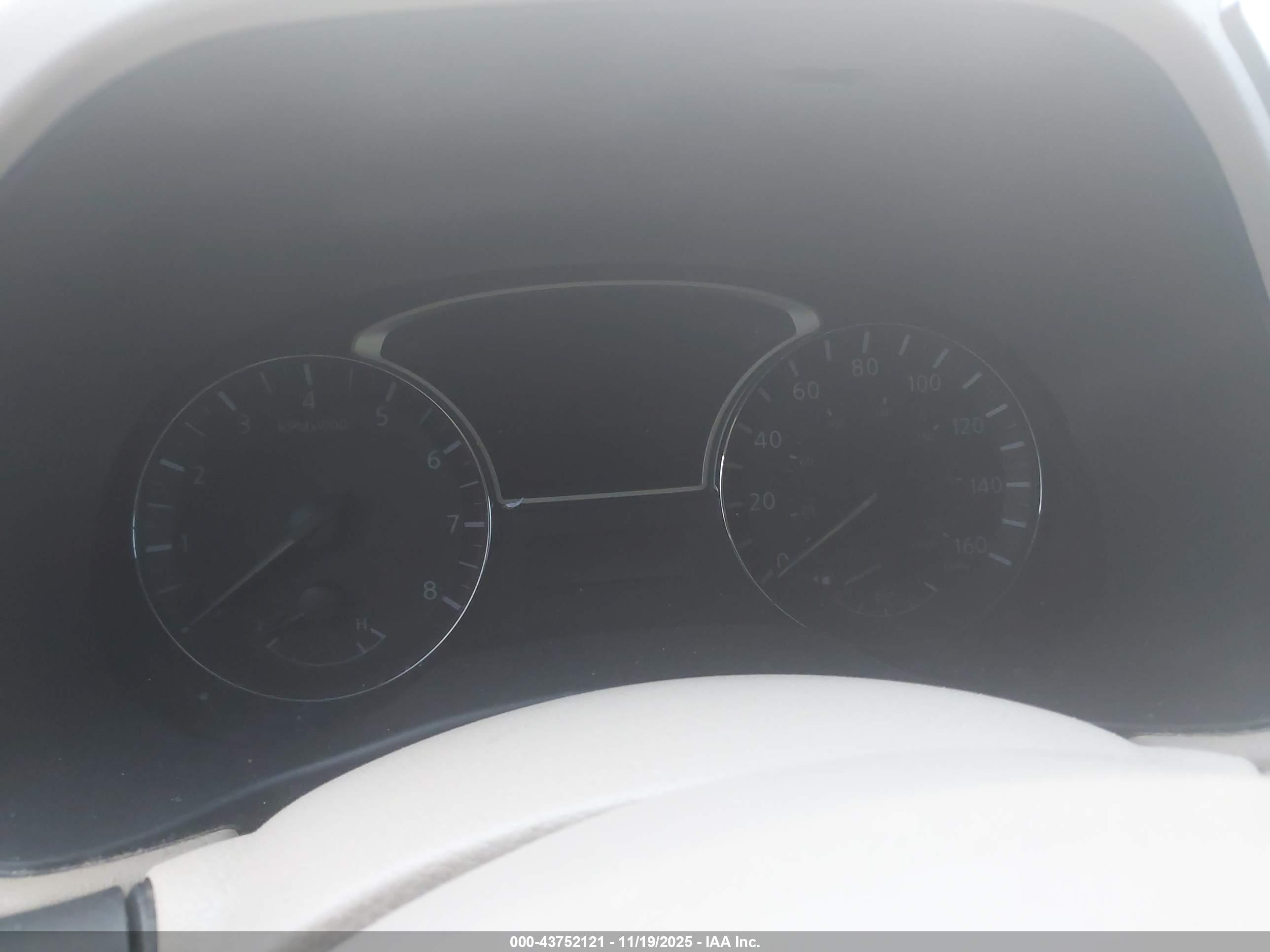 NISSAN PATHFINDER image 7