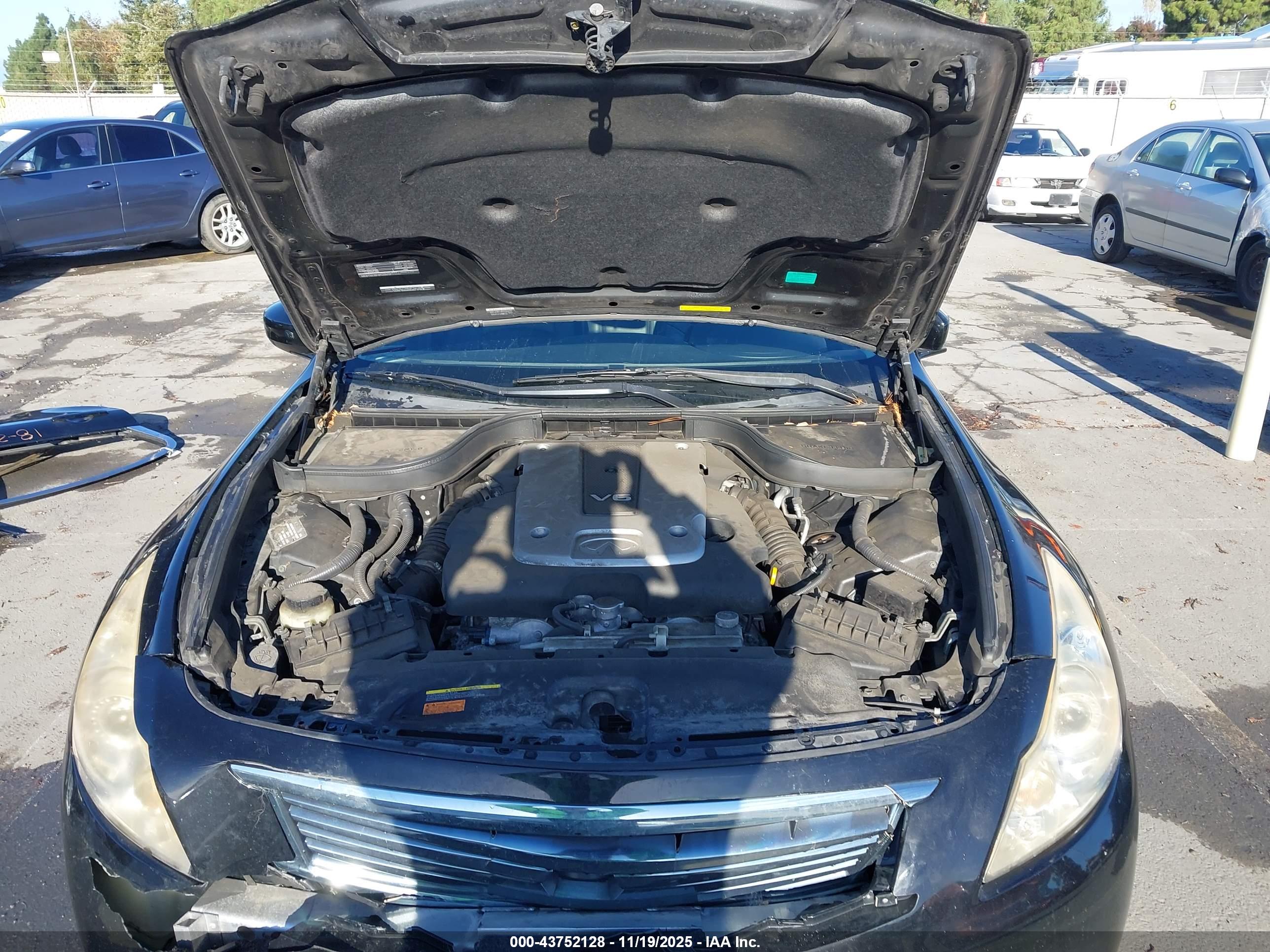 INFINITI G25 image 10