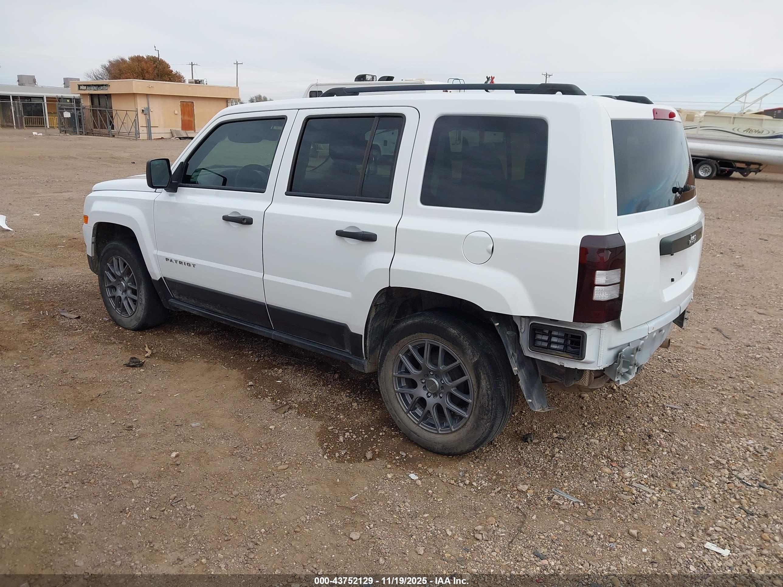 JEEP PATRIOT image 3