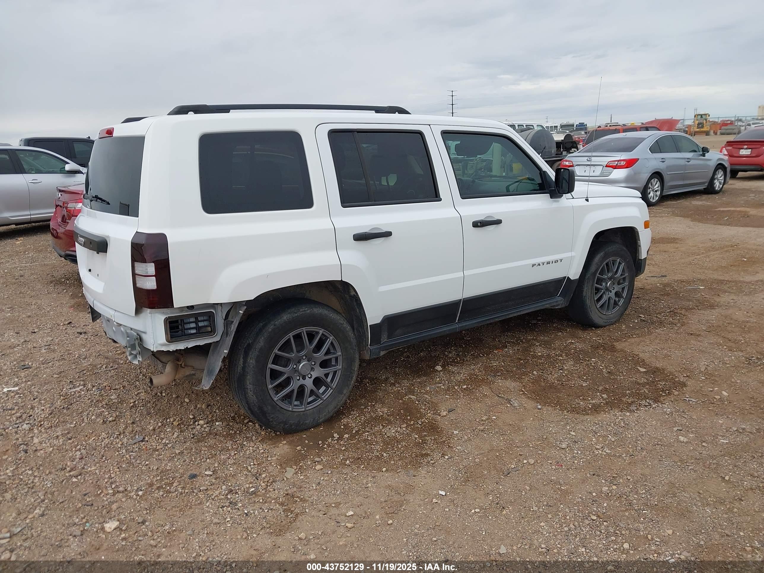 JEEP PATRIOT image 4