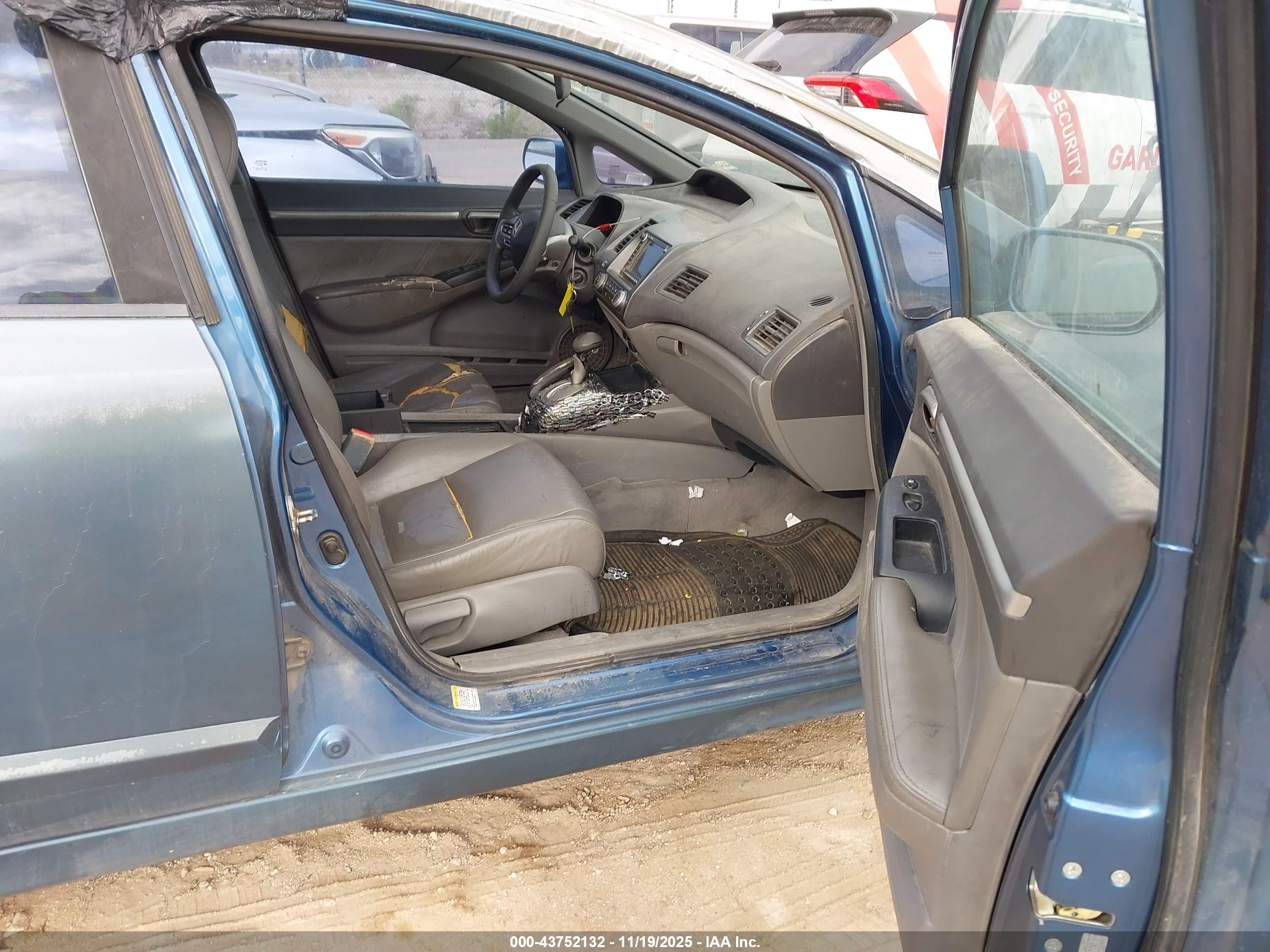 HONDA CIVIC image 5