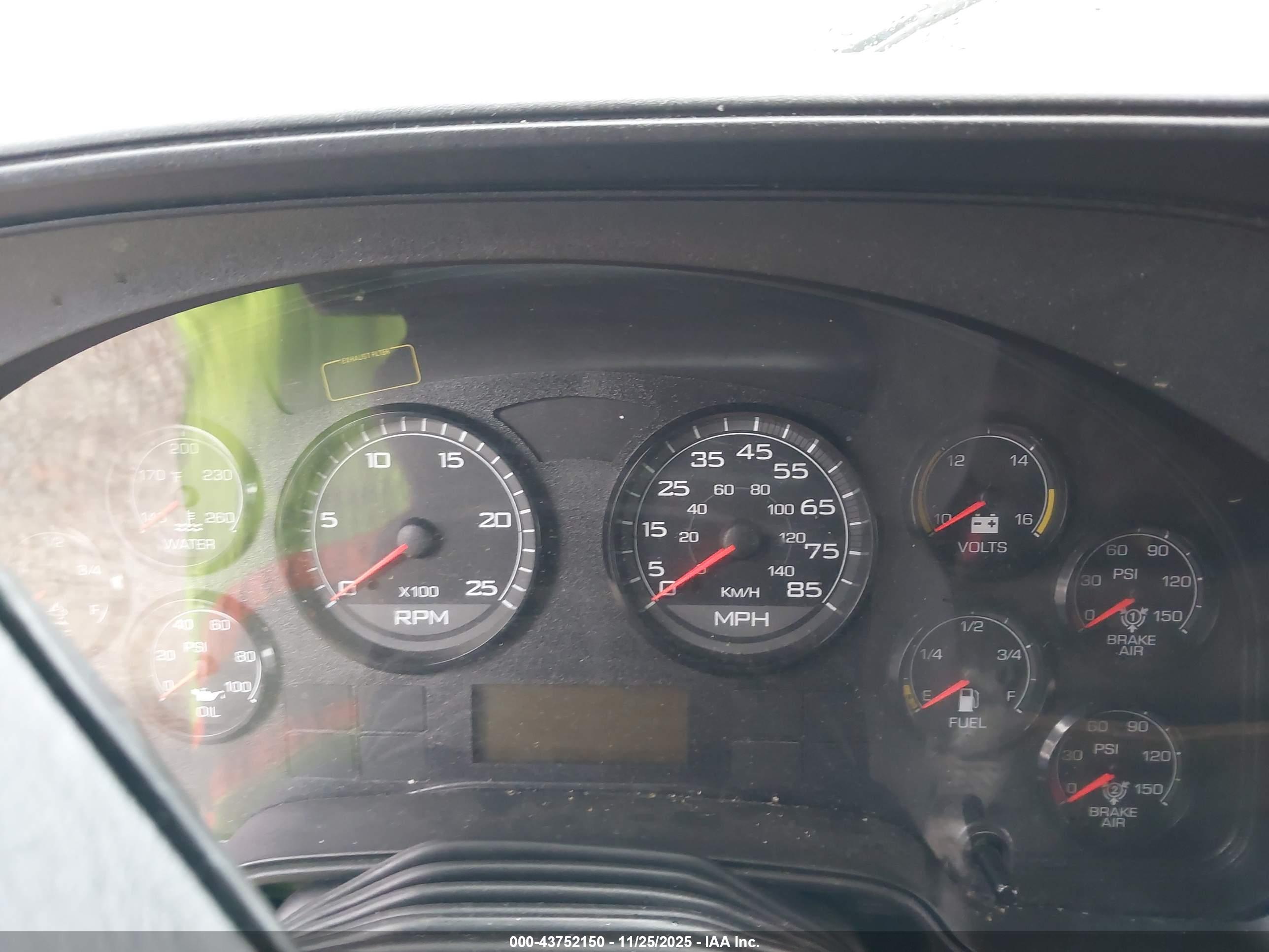 INTERNATIONAL PROSTAR+ image 6