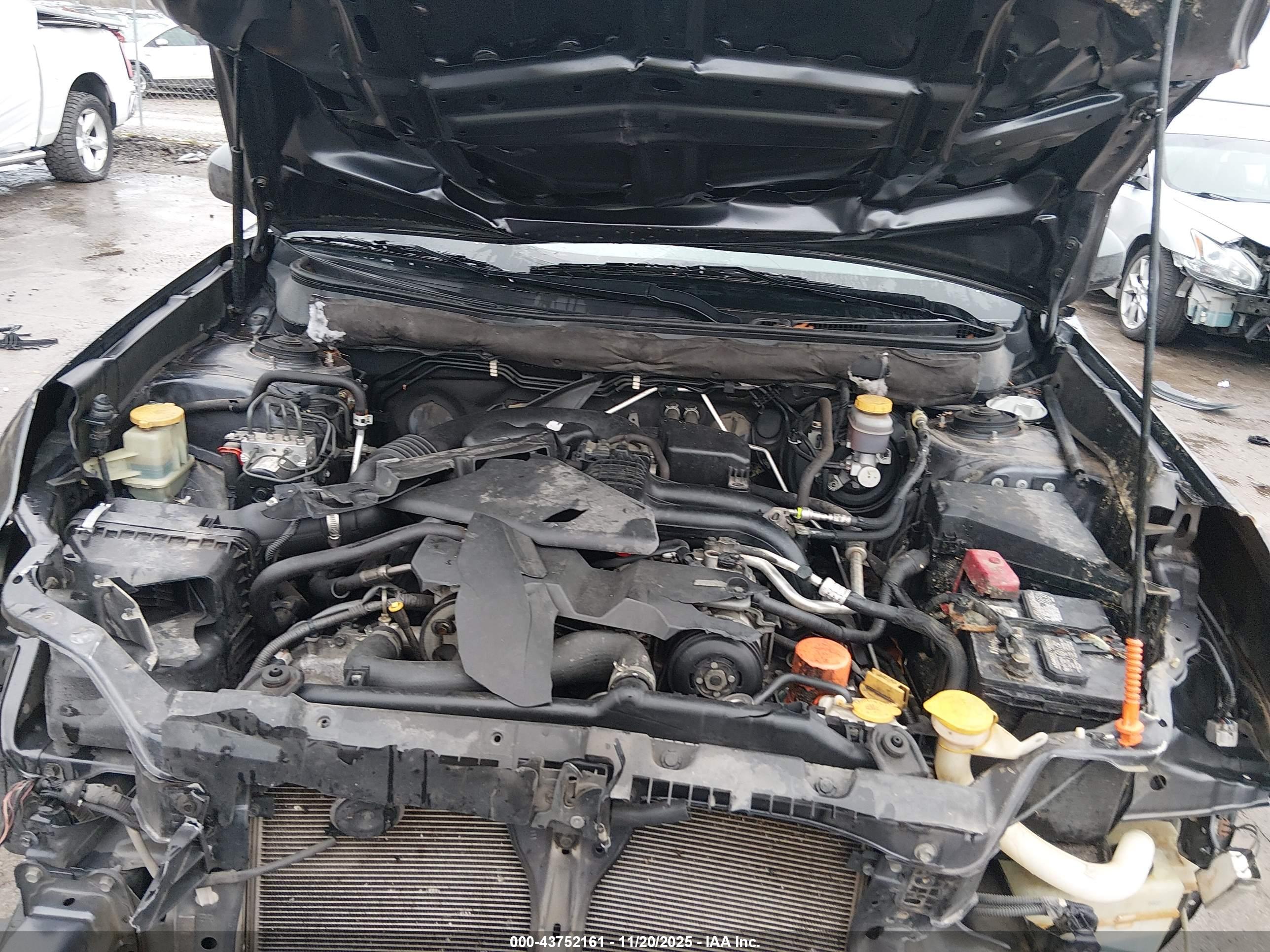 SUBARU OUTBACK image 10