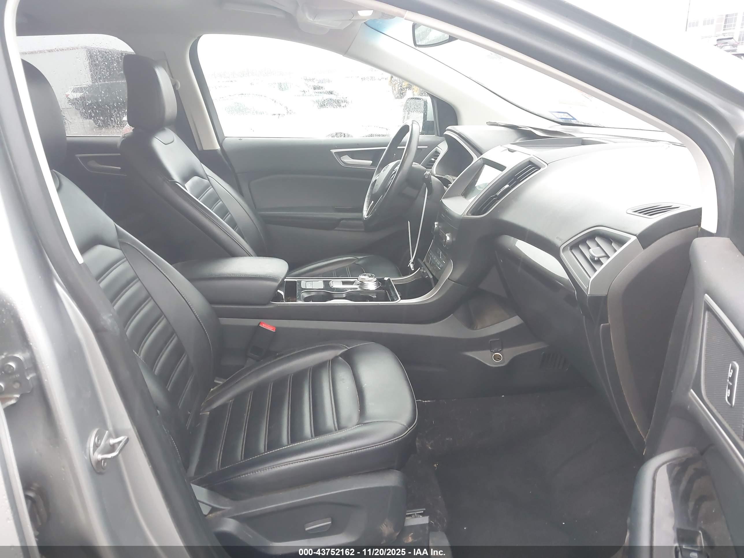 FORD EDGE image 5