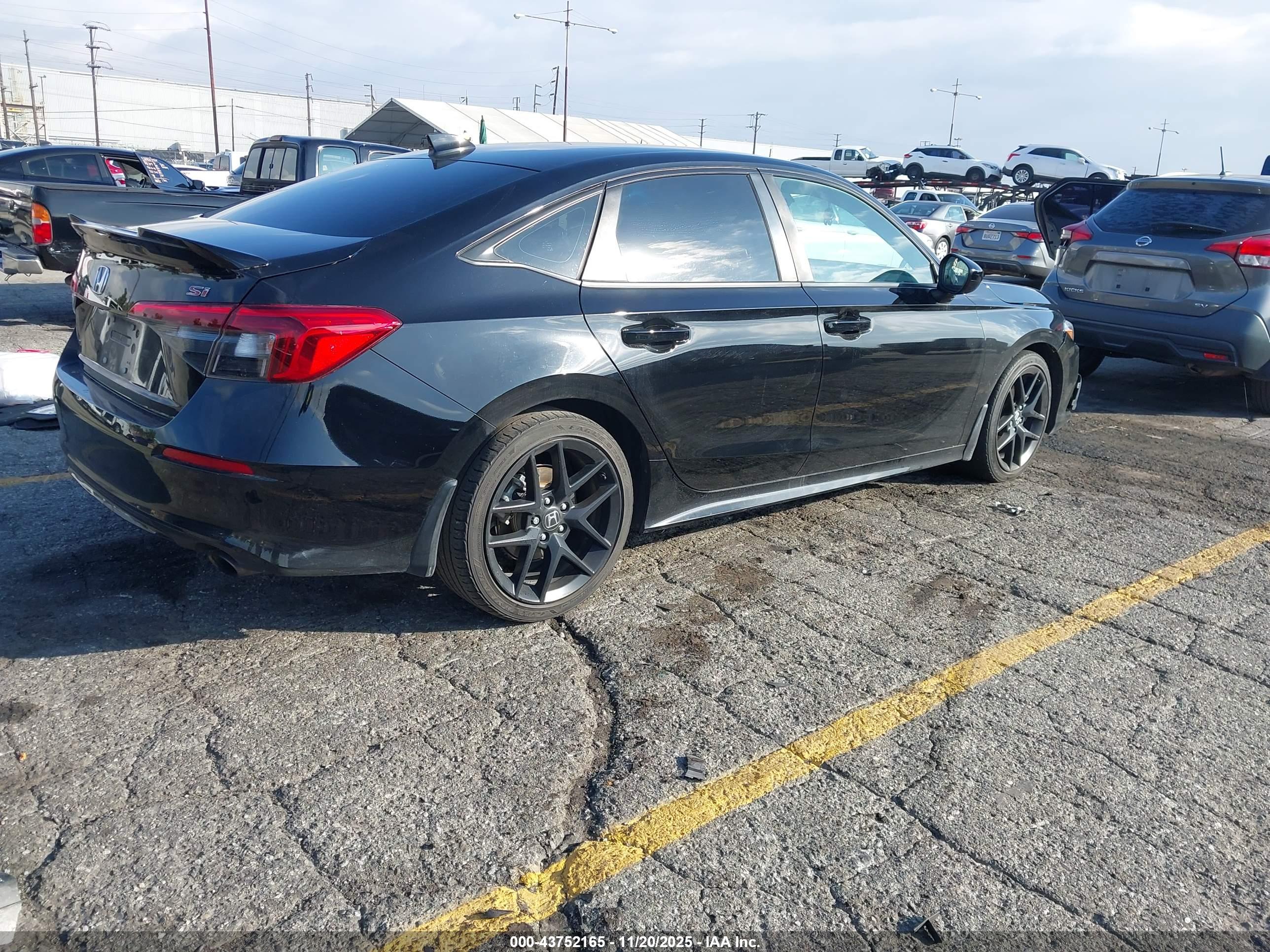HONDA CIVIC image 4