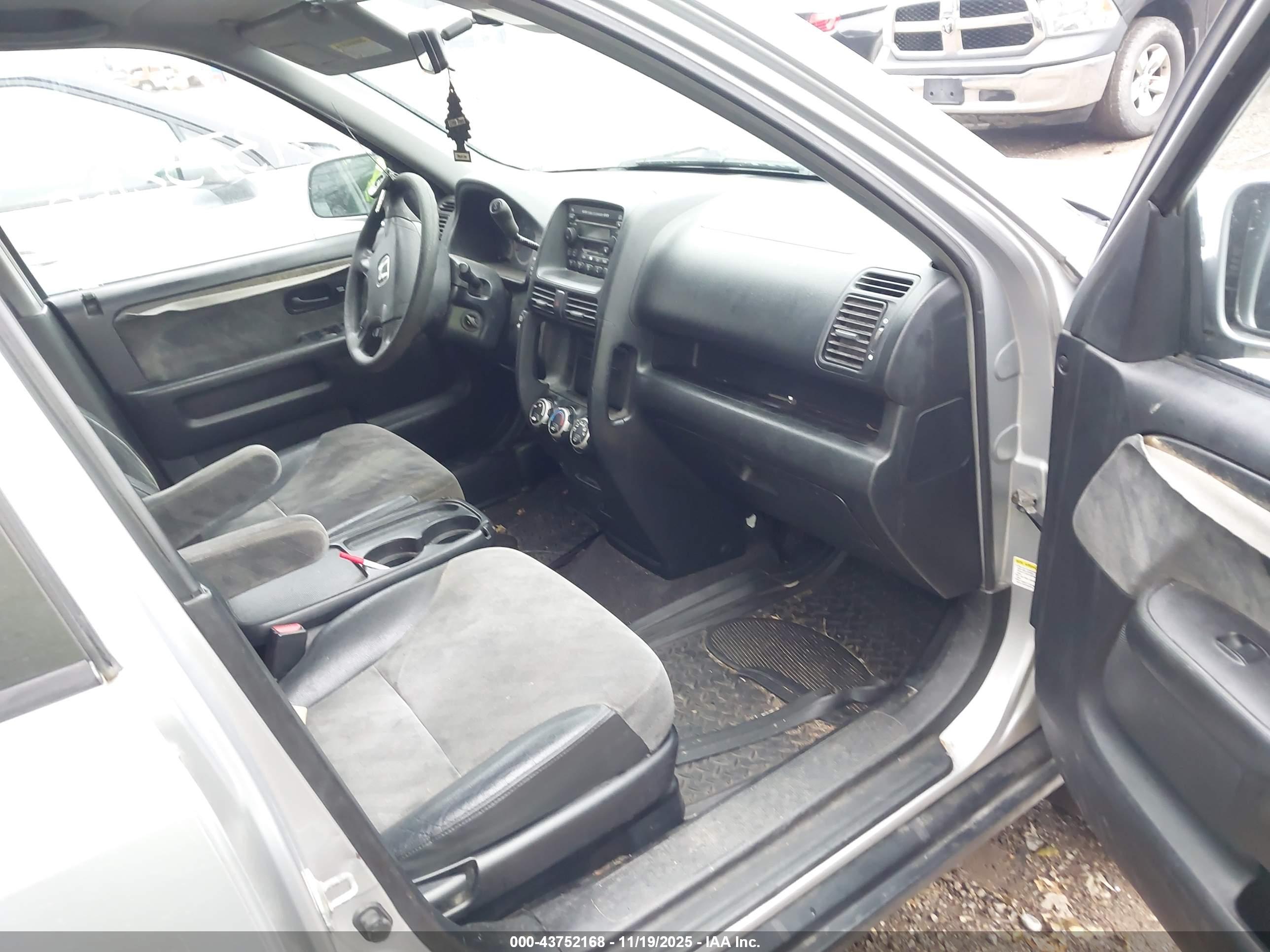 HONDA CR-V image 5