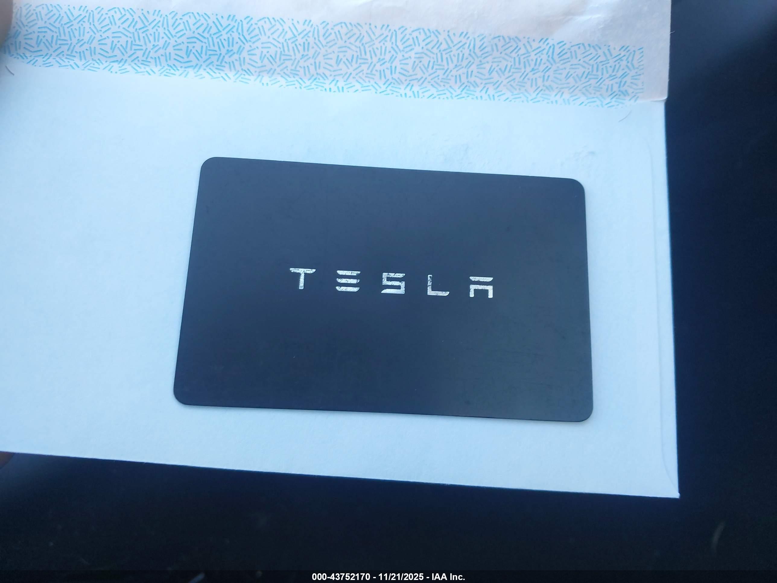 TESLA MODEL image 11