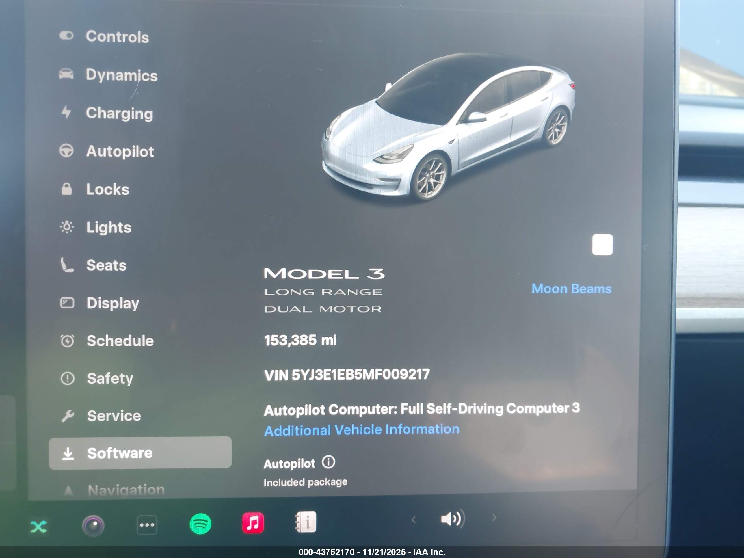 TESLA MODEL image 7