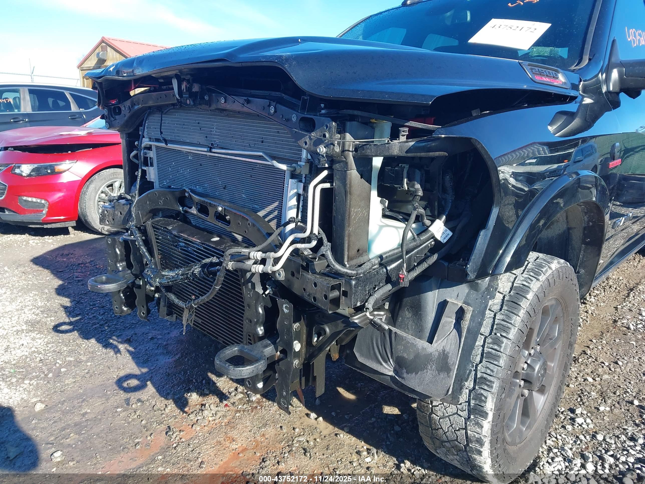 RAM 2500 image 6