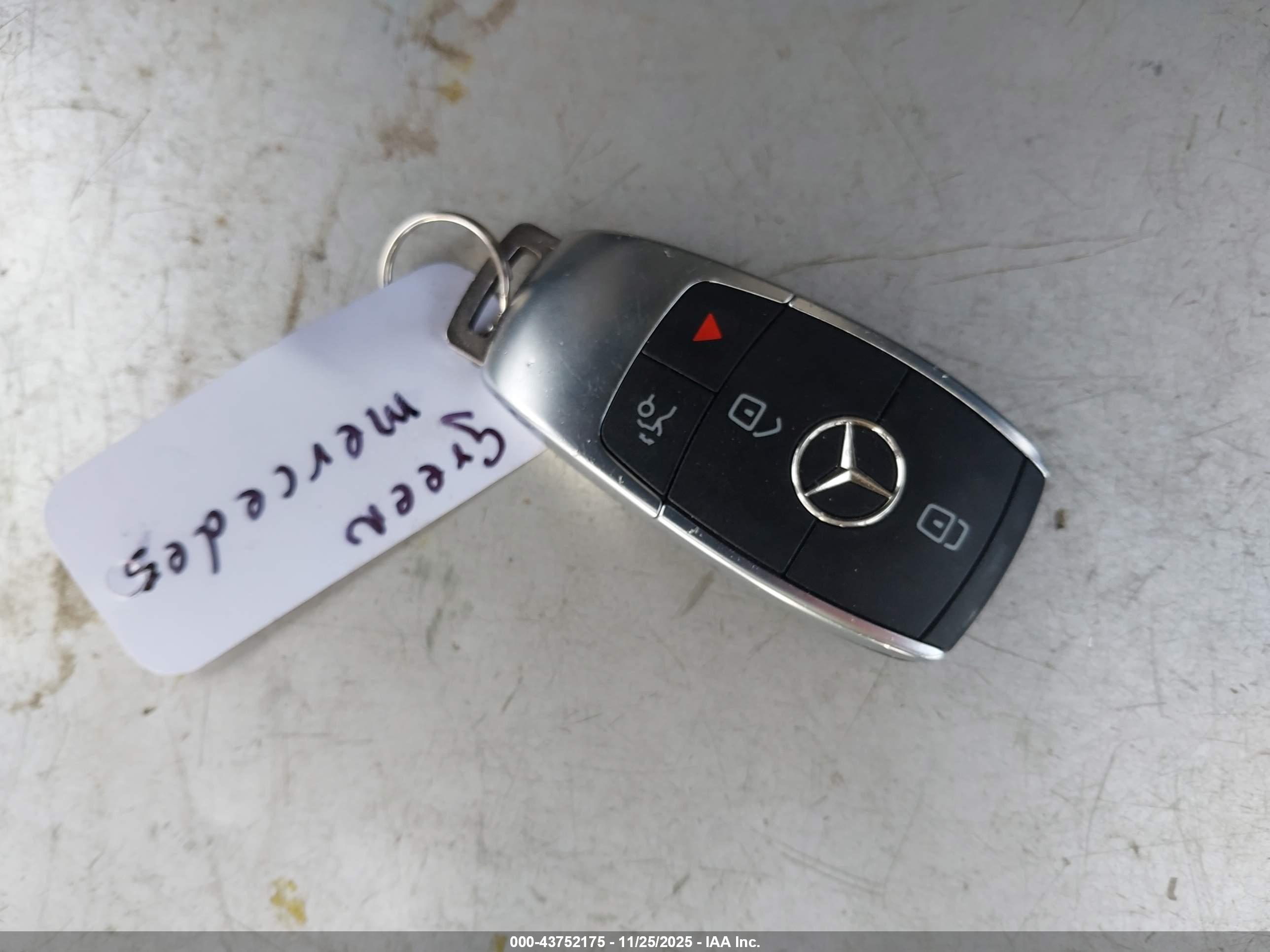 MERCEDES-BENZ GLE image 11