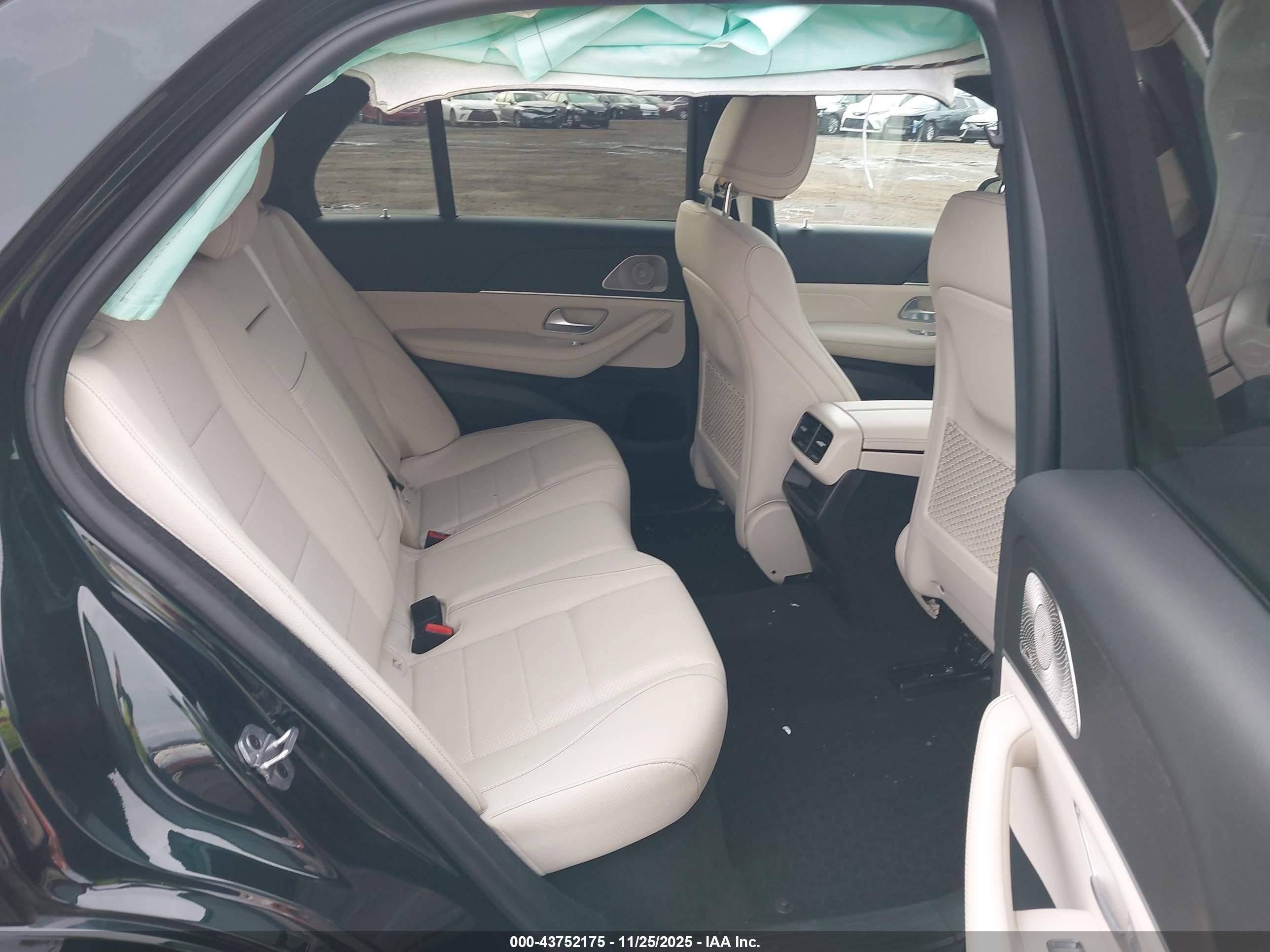 MERCEDES-BENZ GLE image 8