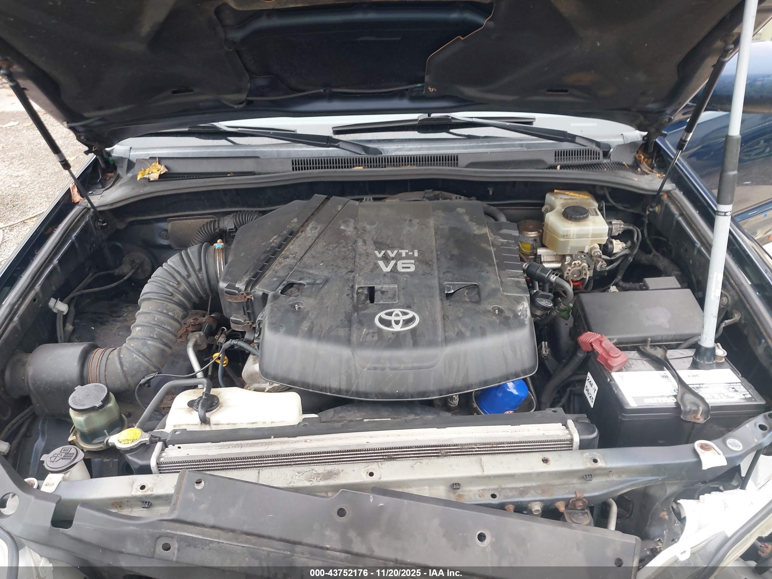 TOYOTA 4RUNNER image 10