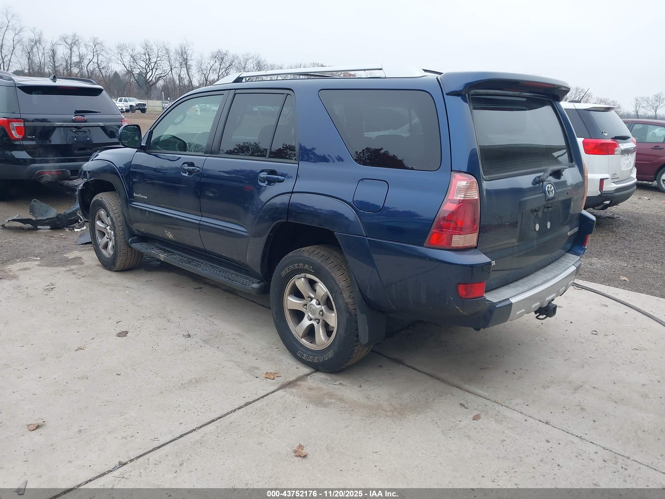 TOYOTA 4RUNNER image 3
