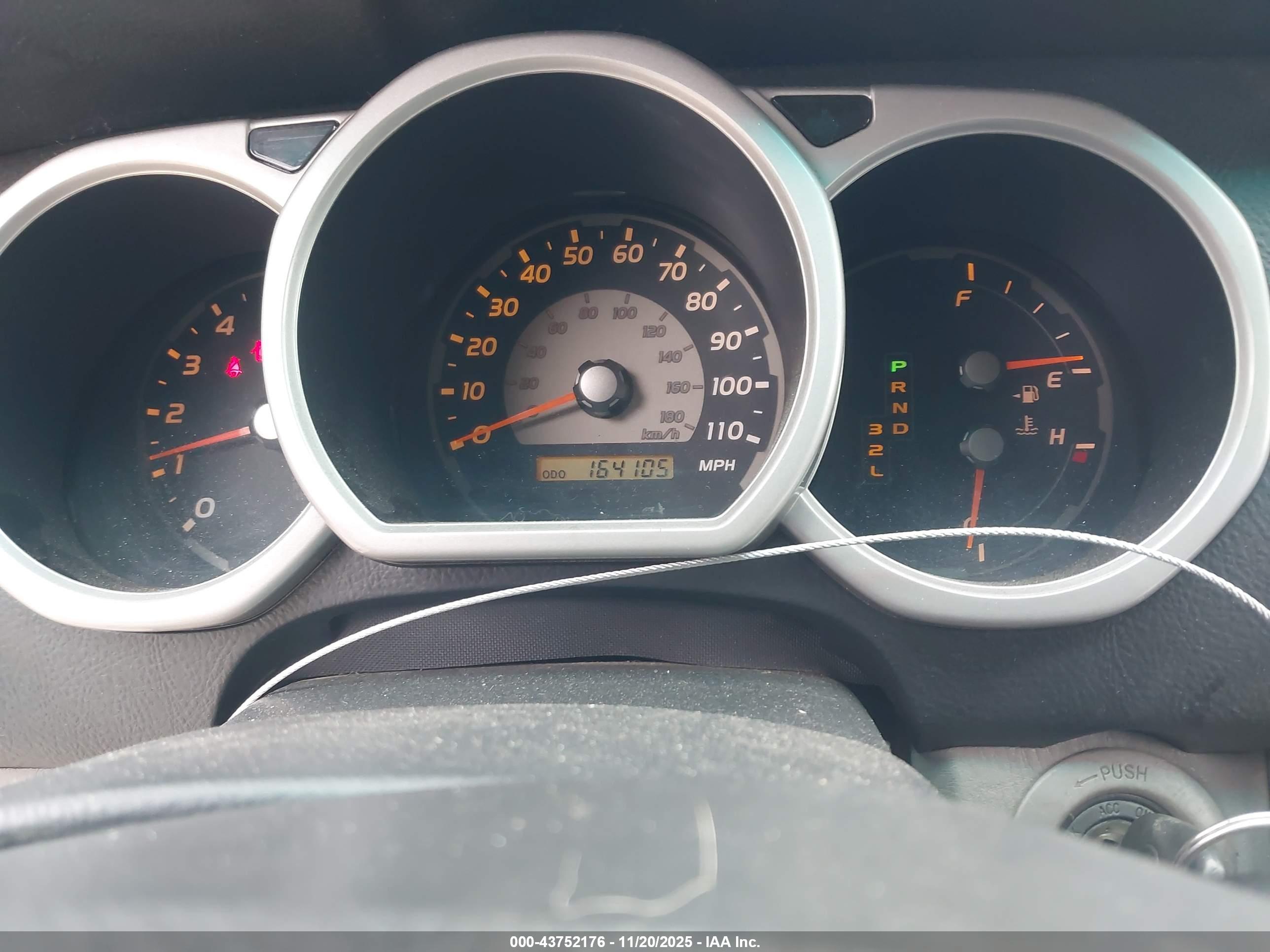 TOYOTA 4RUNNER image 7