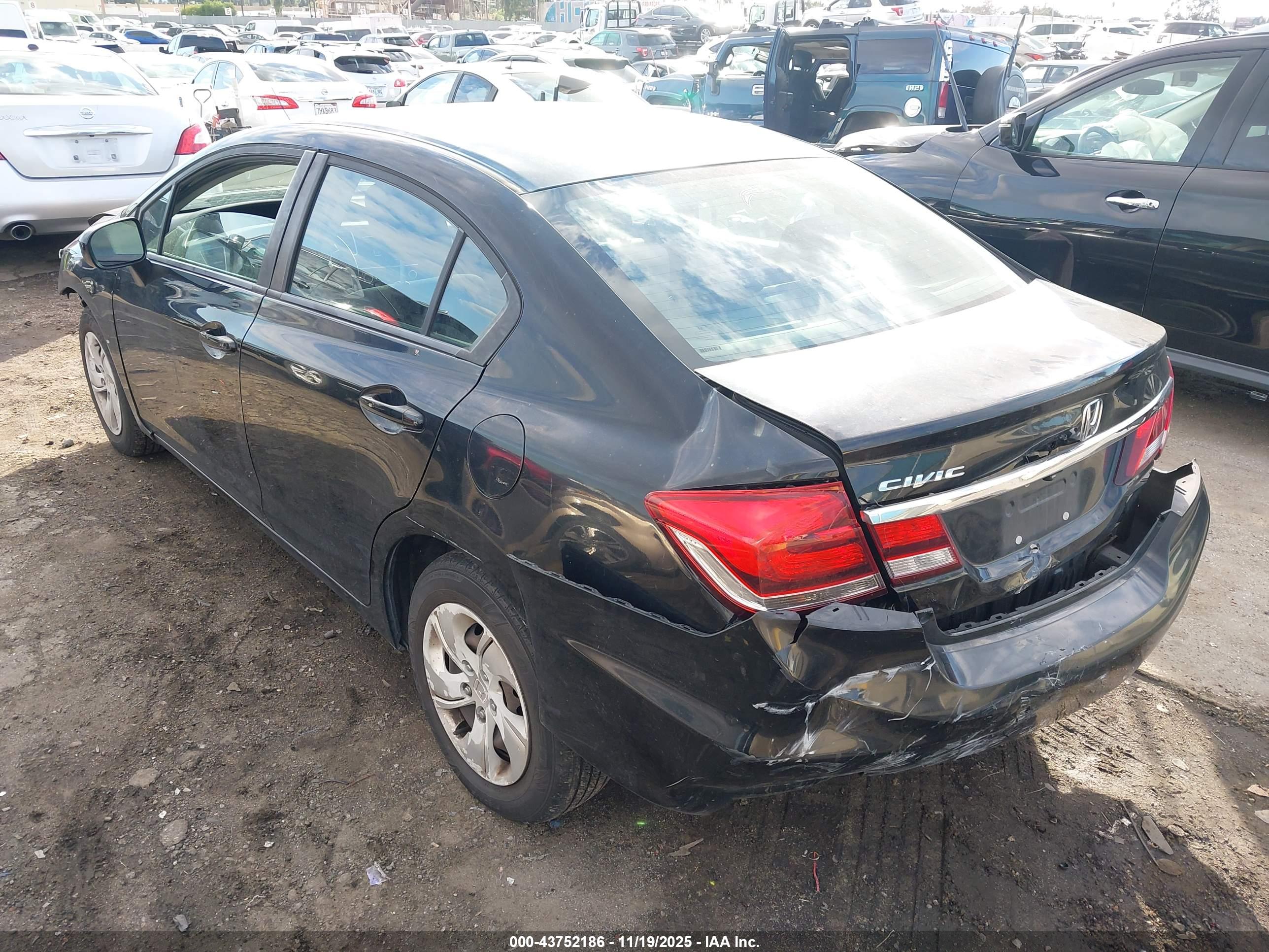 HONDA CIVIC image 3