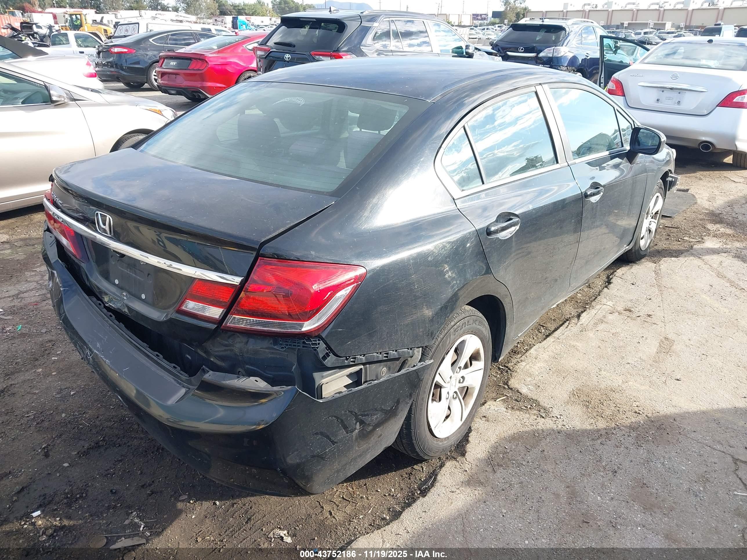 HONDA CIVIC image 4