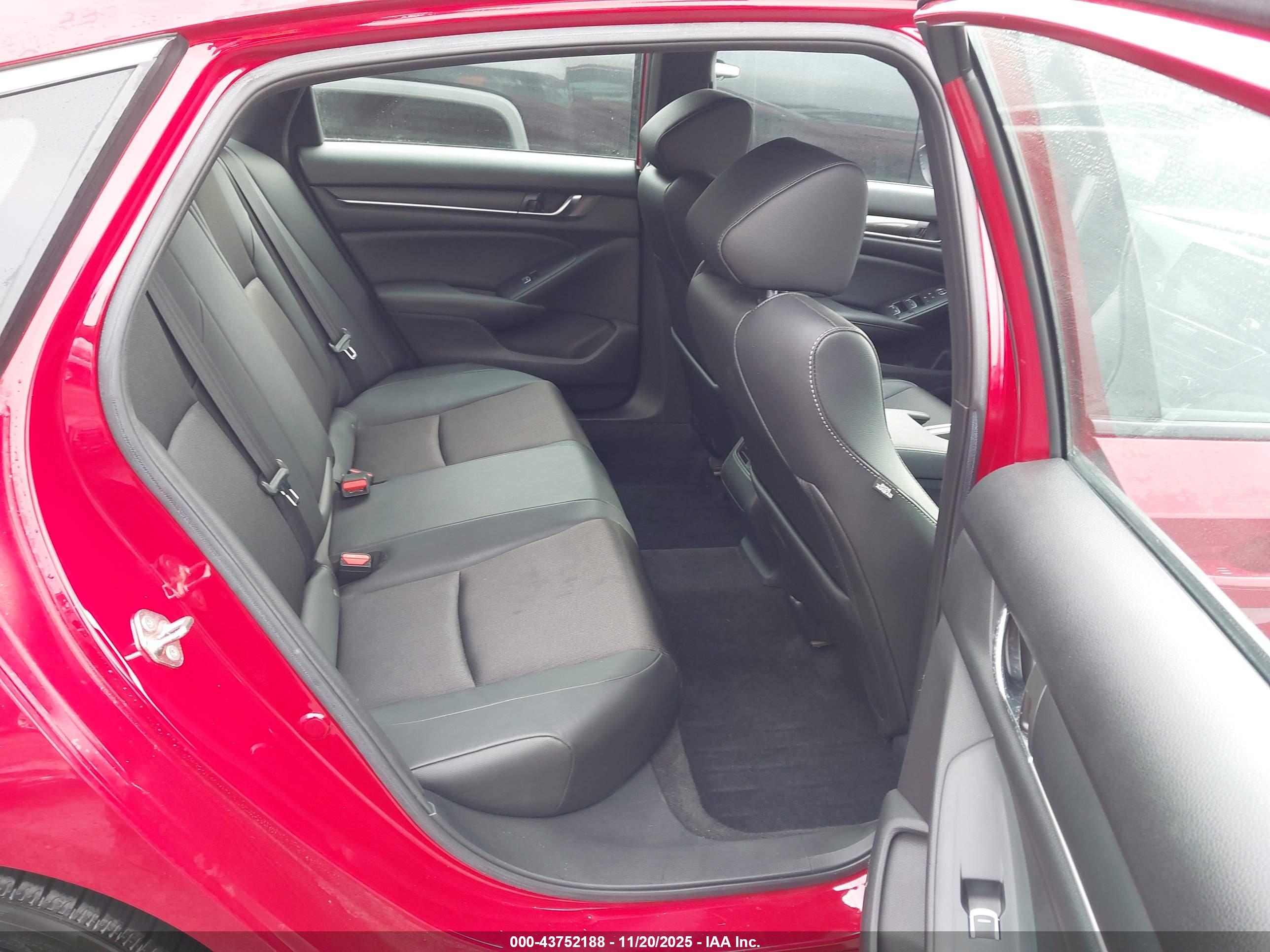 HONDA ACCORD image 8
