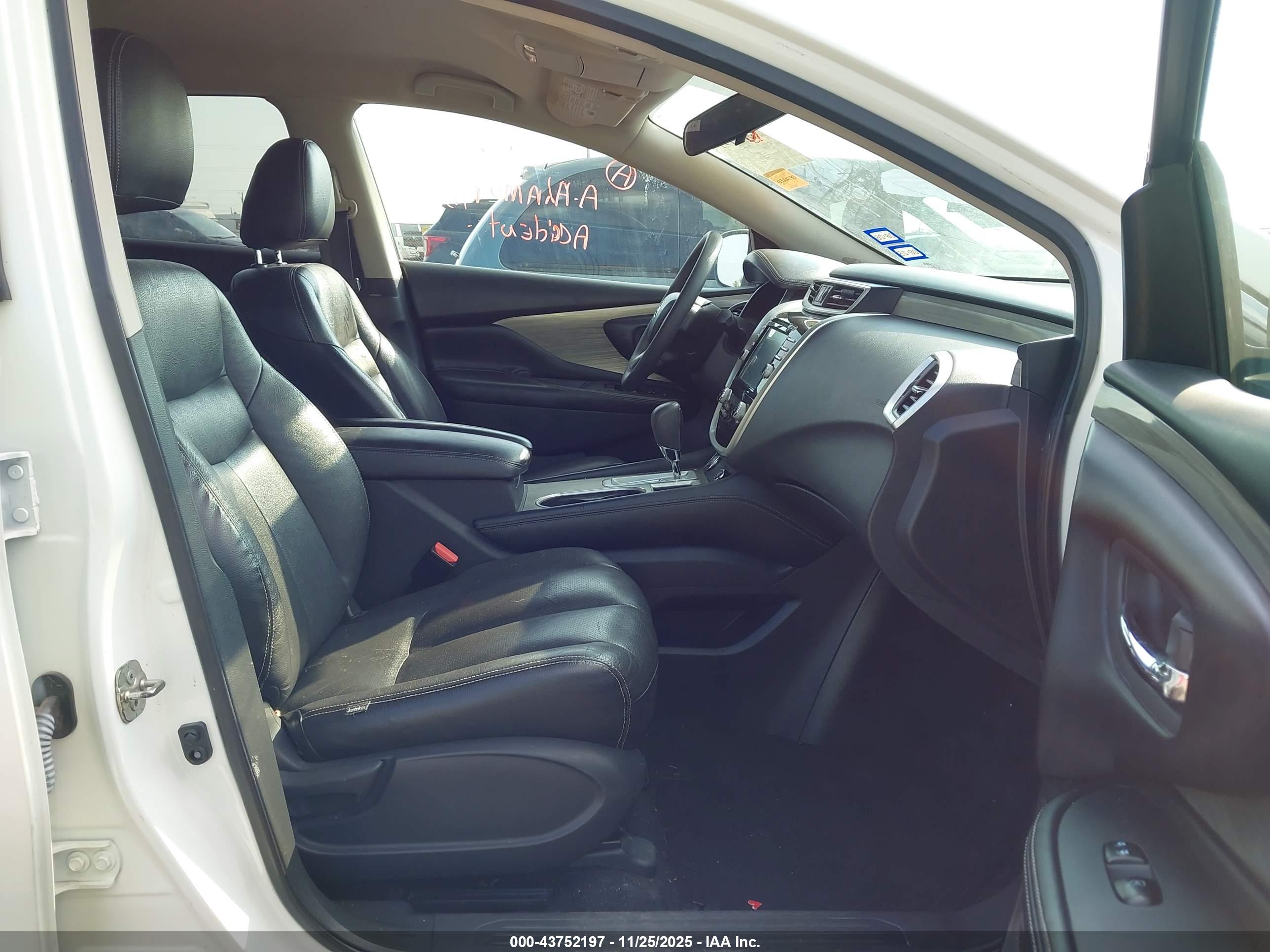 NISSAN MURANO image 5