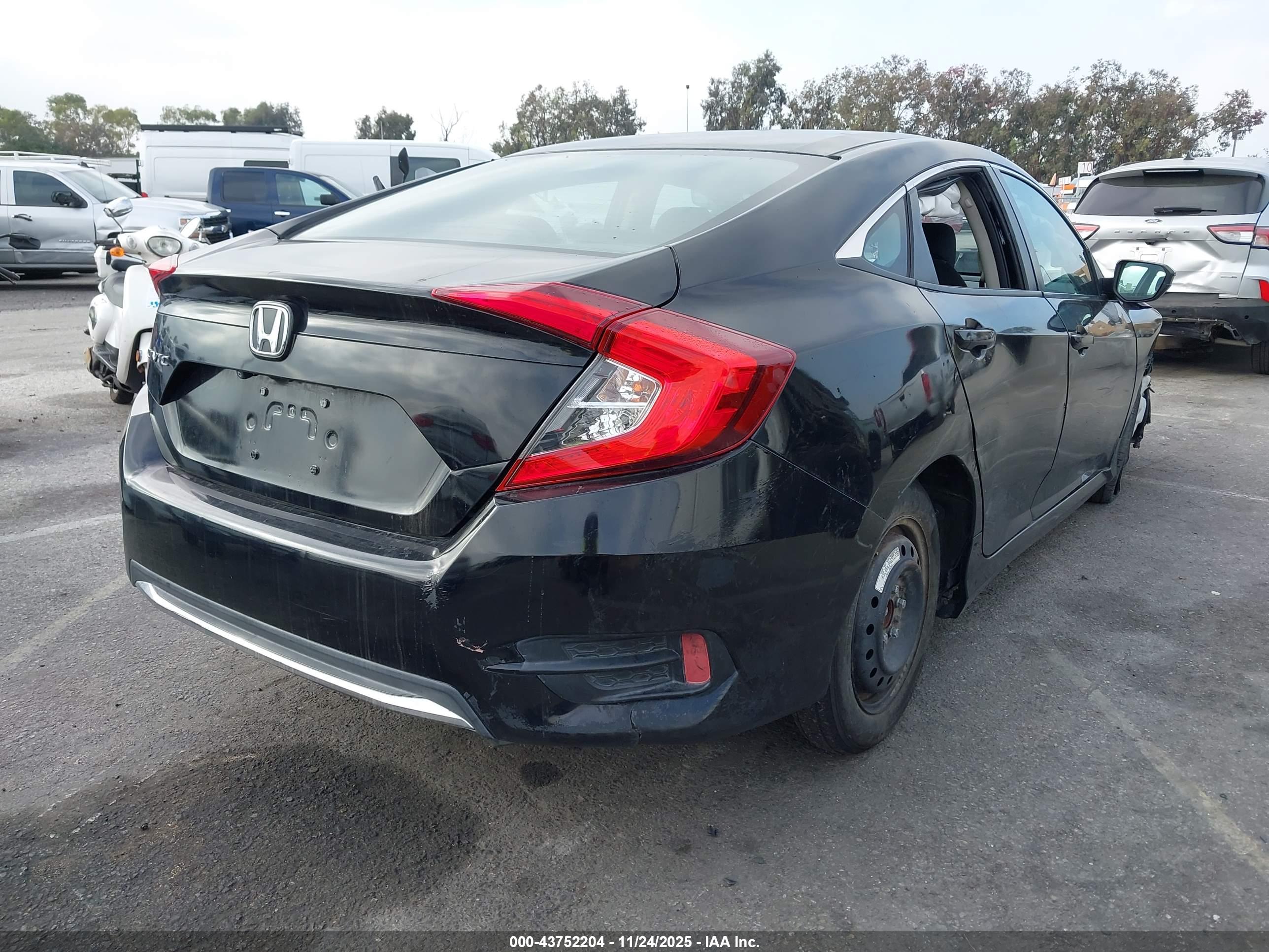 HONDA CIVIC image 4