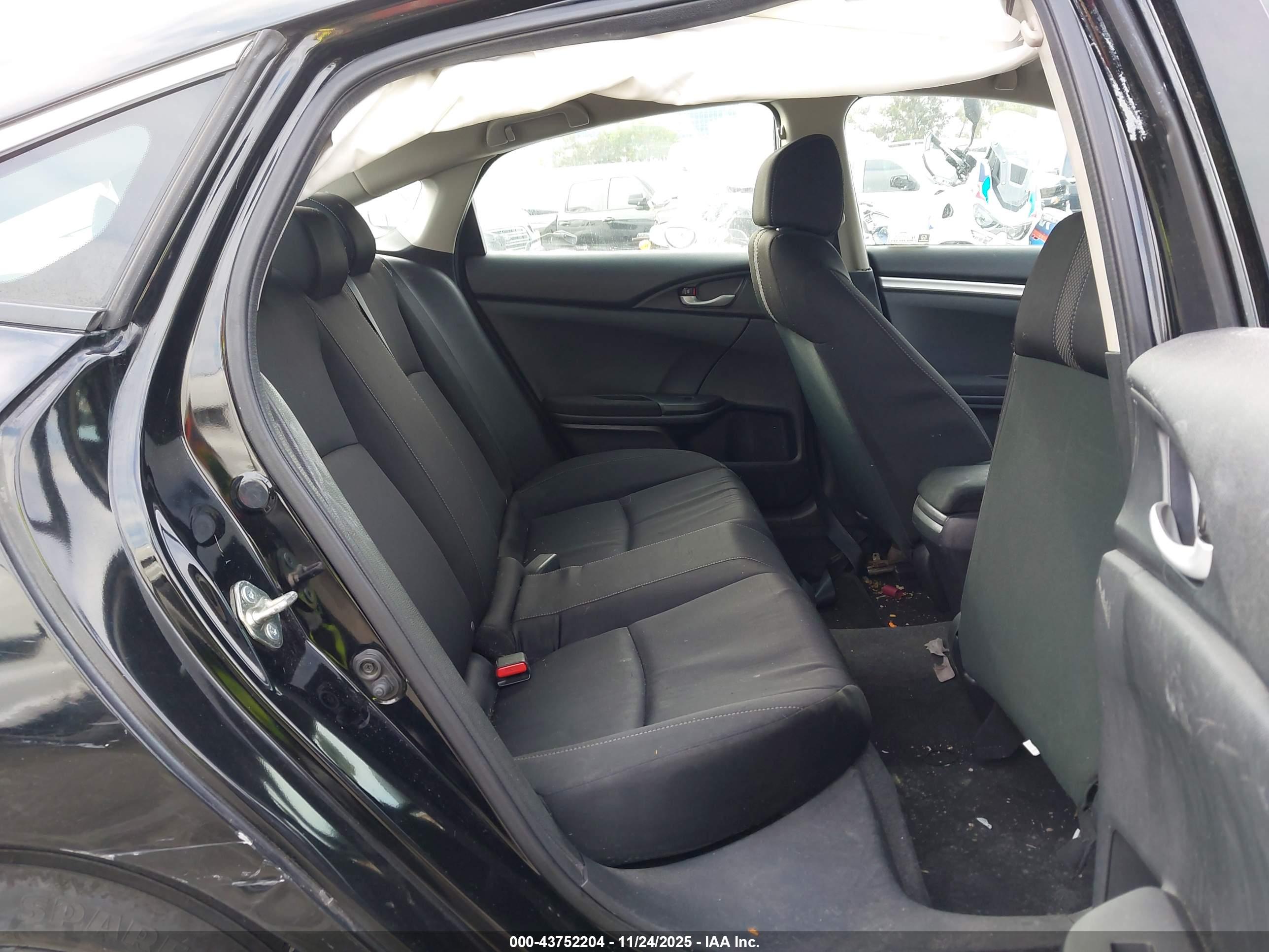 HONDA CIVIC image 8