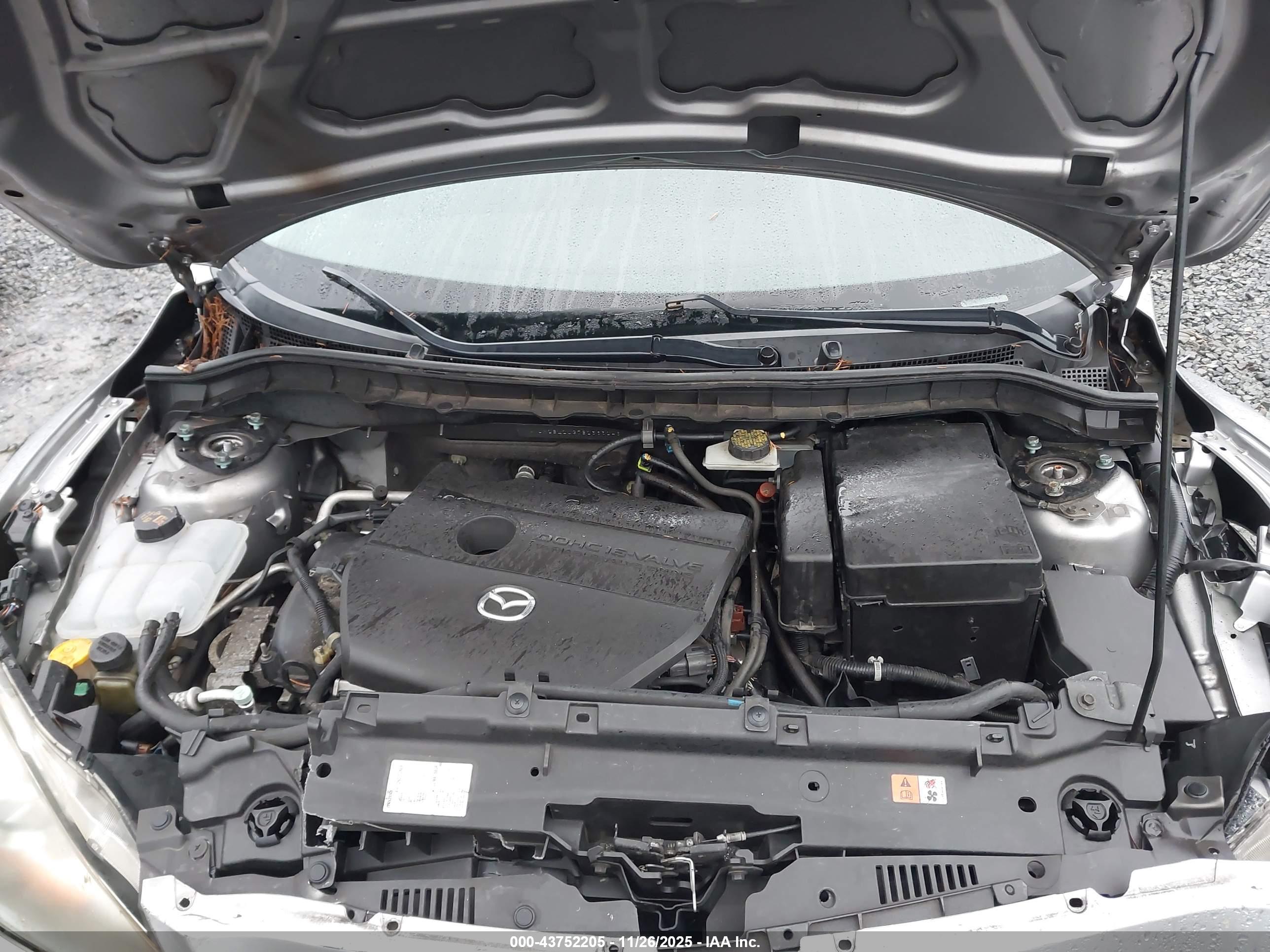 MAZDA MAZDA3 image 10